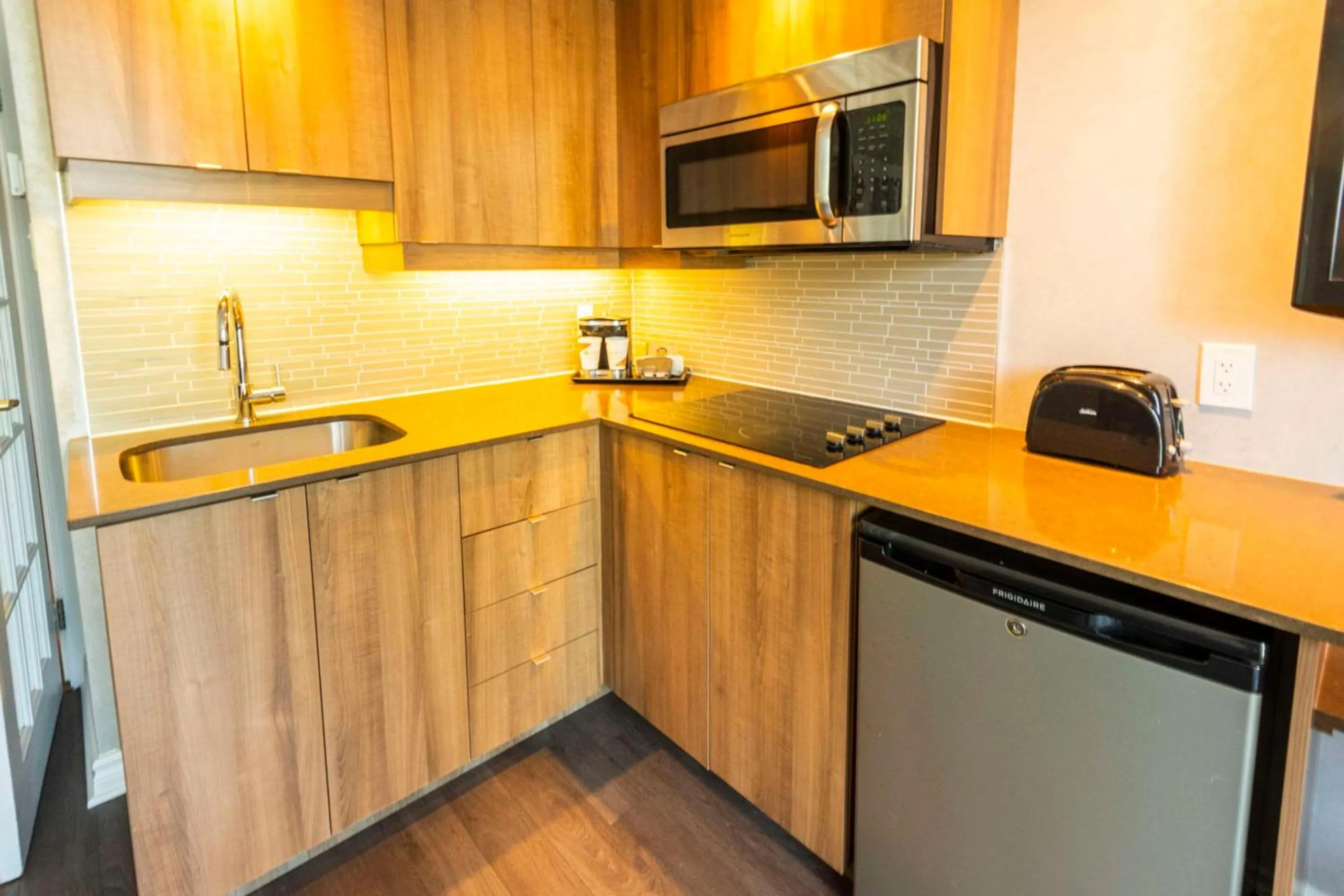 Bedroom in Chateau Cartier Hotel & Resort, an Ascend Collection Resort