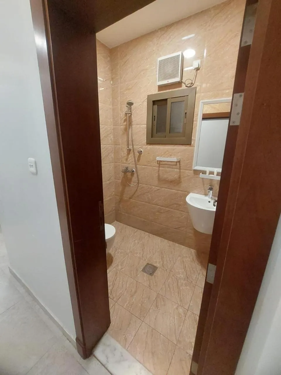 Bathroom in Al-Haramain Family Apartments