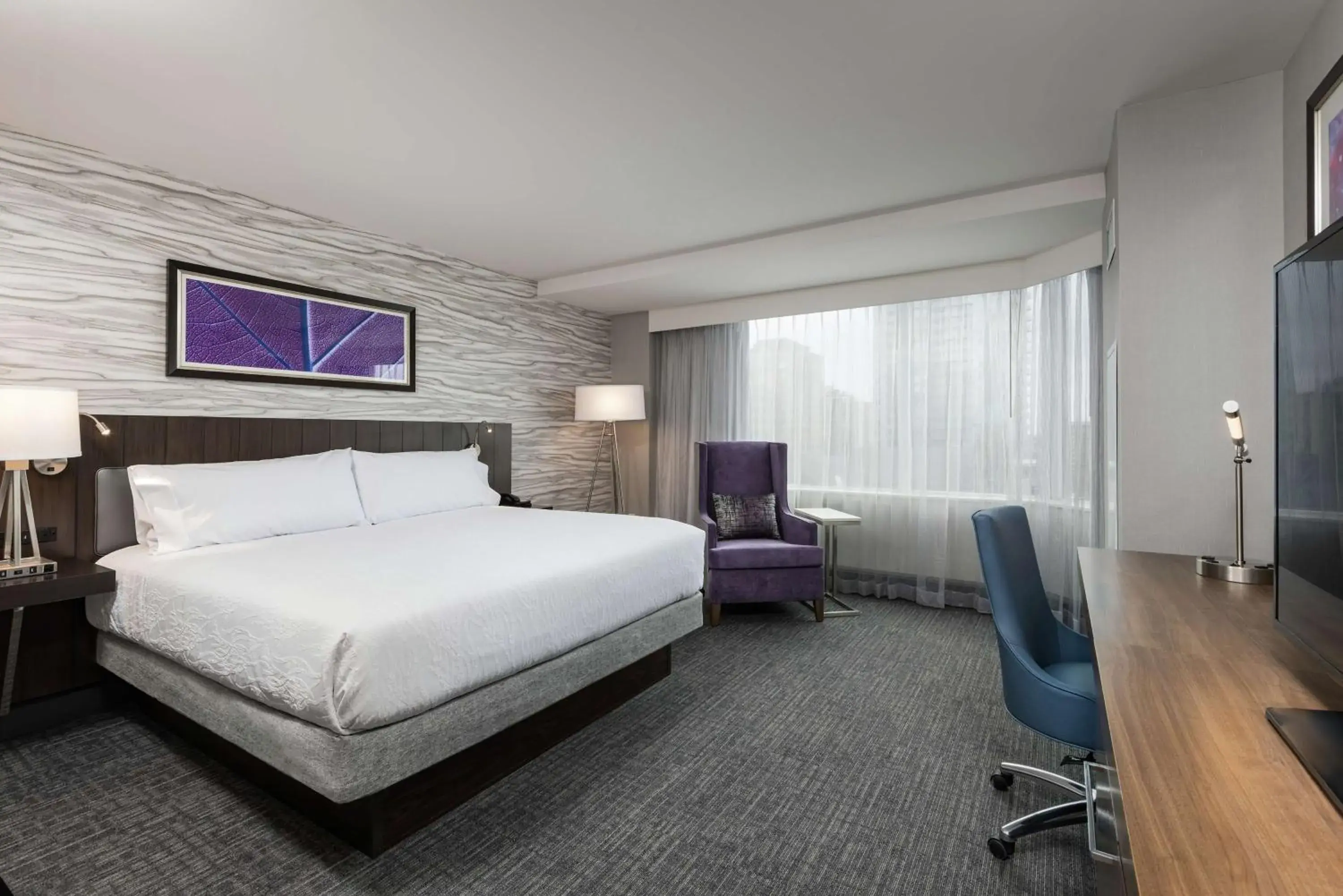 Deluxe King Room in Hilton Garden Inn Ottawa Downtown Deluxe King Room in Hilton Garden Inn Ottawa Downtown