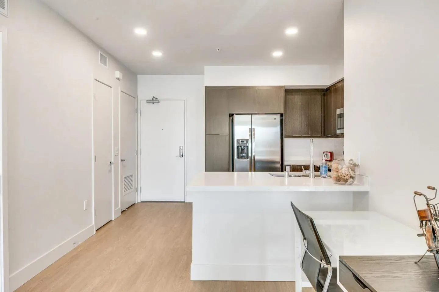 Kitchen or kitchenette in Apart Hotel near Dodgers Stadium