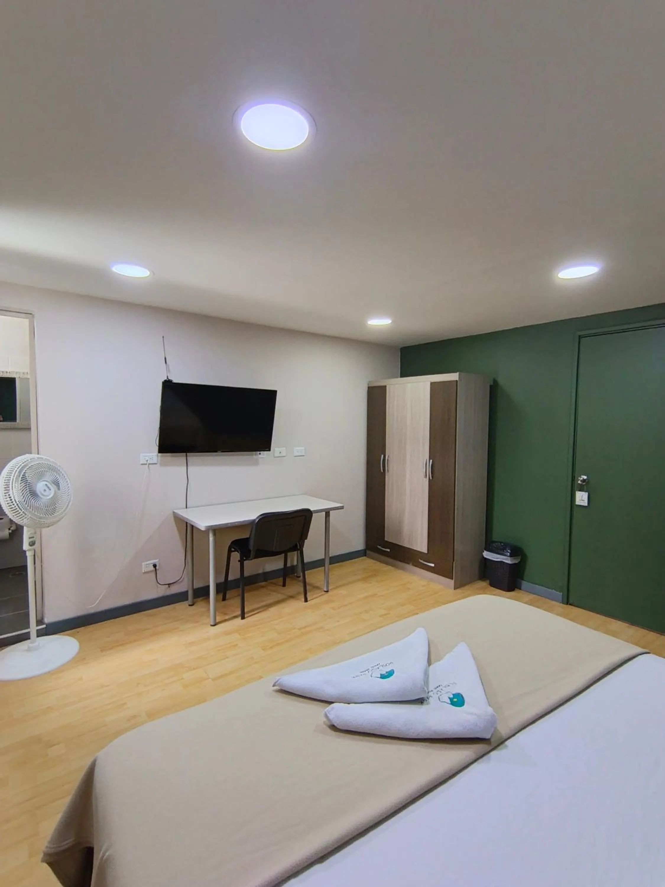 Bedroom, Bed in Poblado Park Guest House