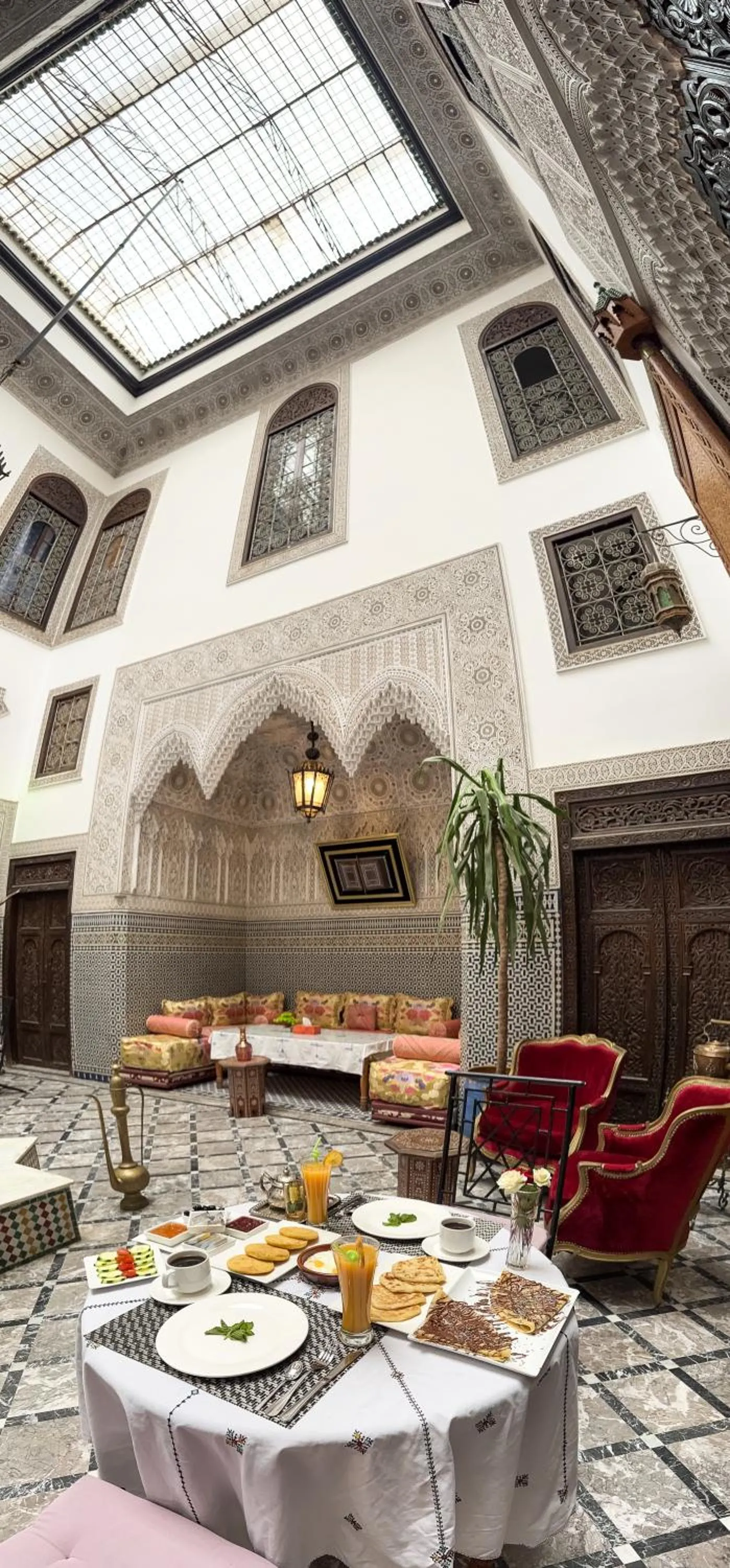 Restaurant/places to eat in Riad Pacha Palace