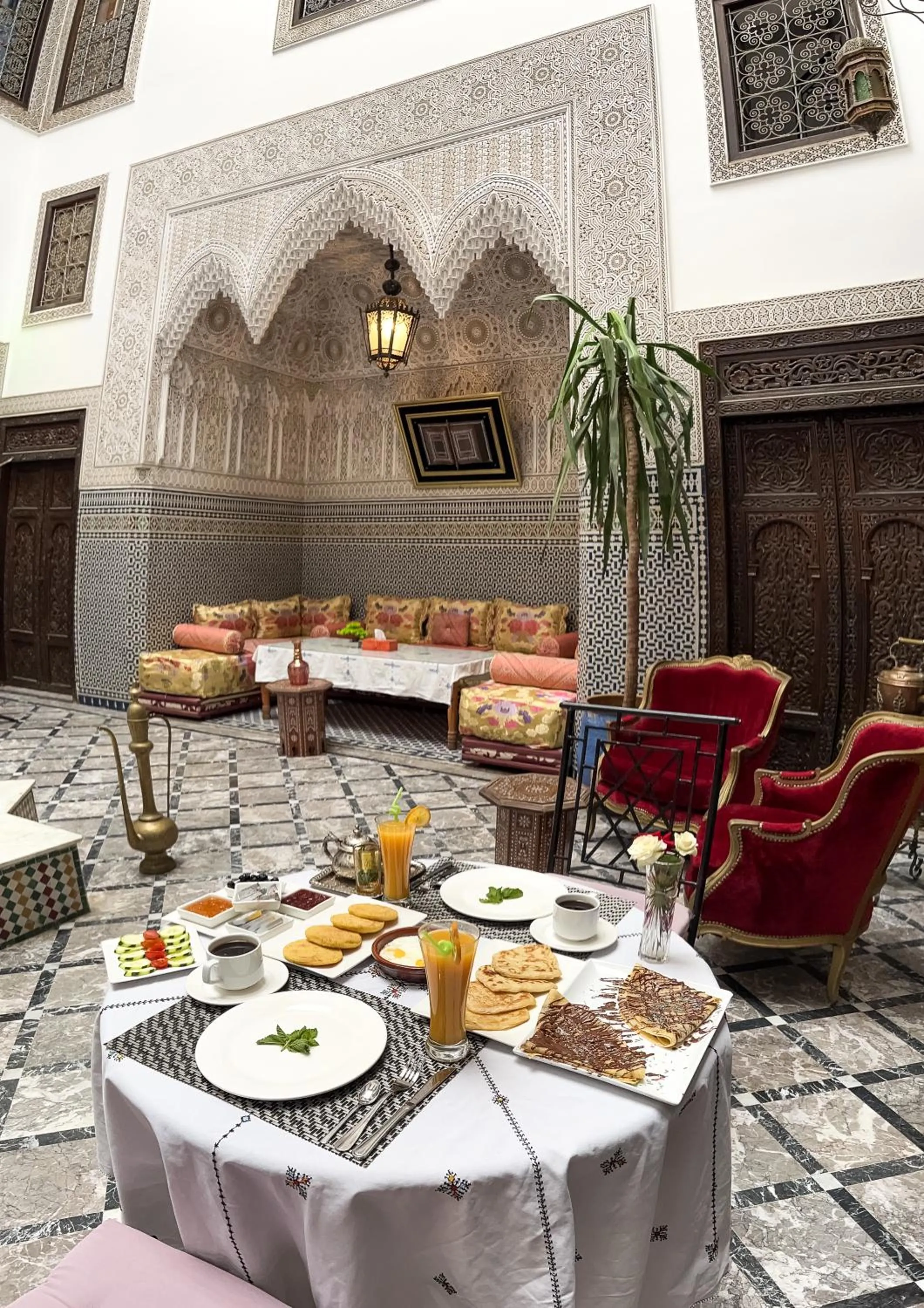 Restaurant/places to eat in Riad Pacha Palace