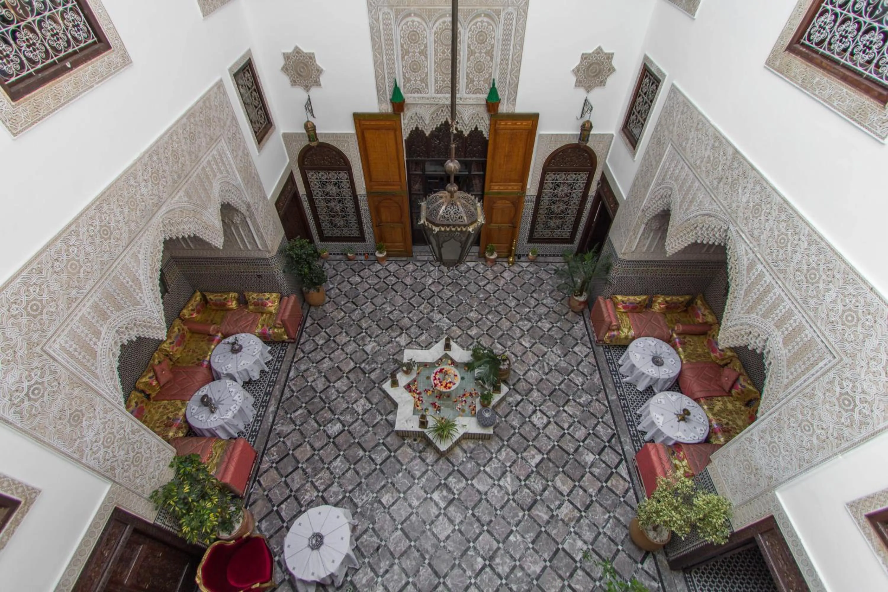 Restaurant/places to eat in Riad Pacha Palace