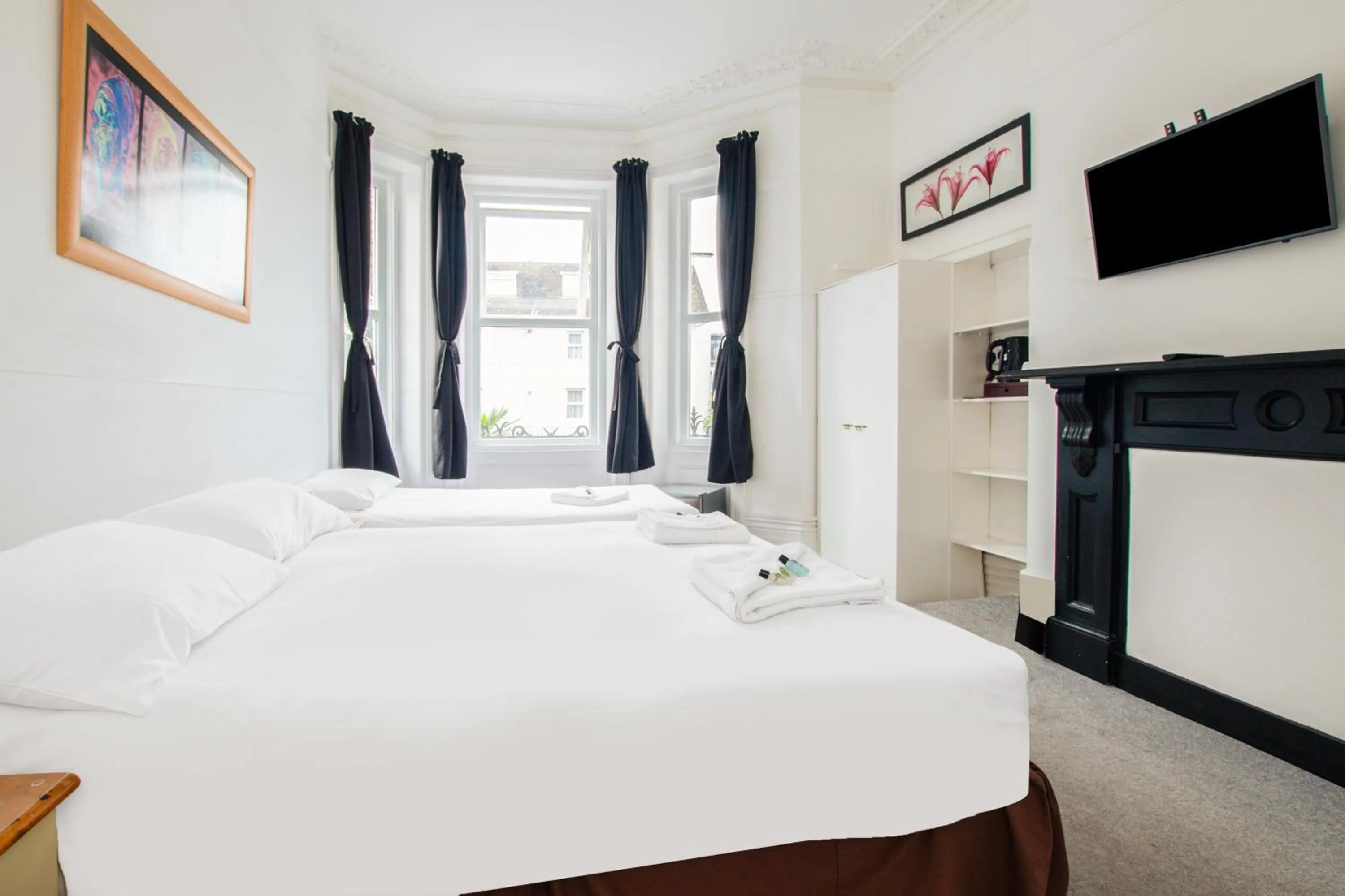 Bedroom, Bed in OYO The Lodge Bournemouth