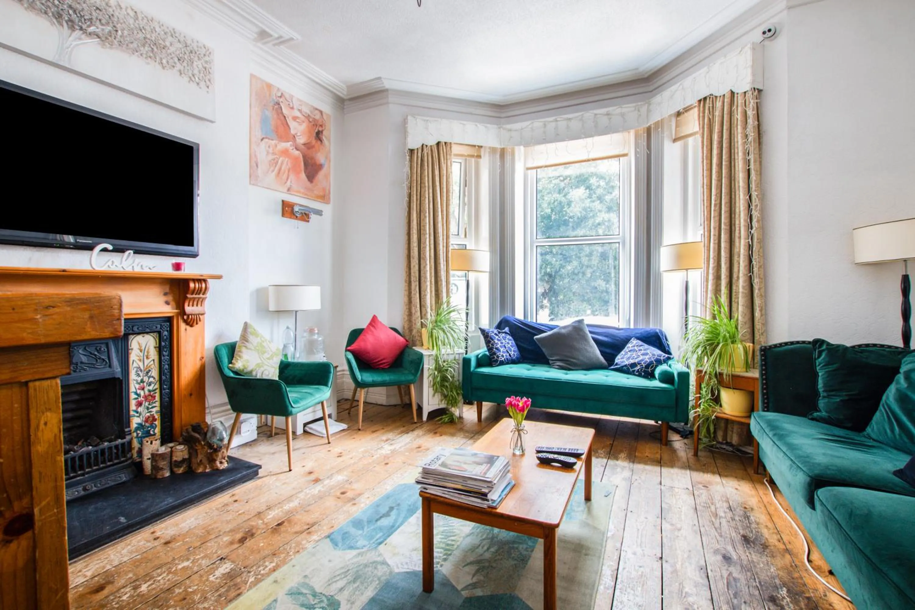 Lobby or reception in OYO The Lodge Bournemouth