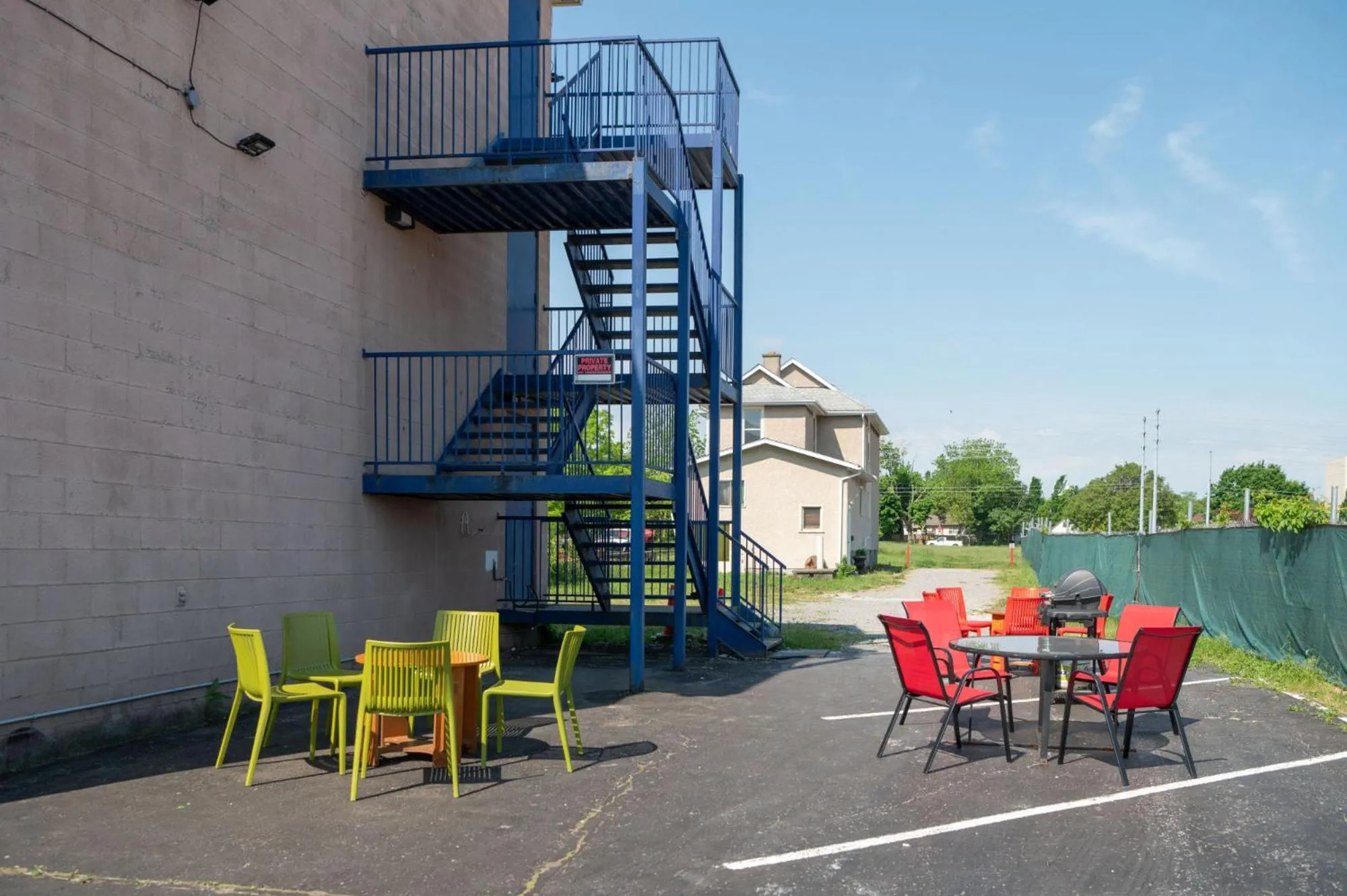 Property building in Diplomat Inn