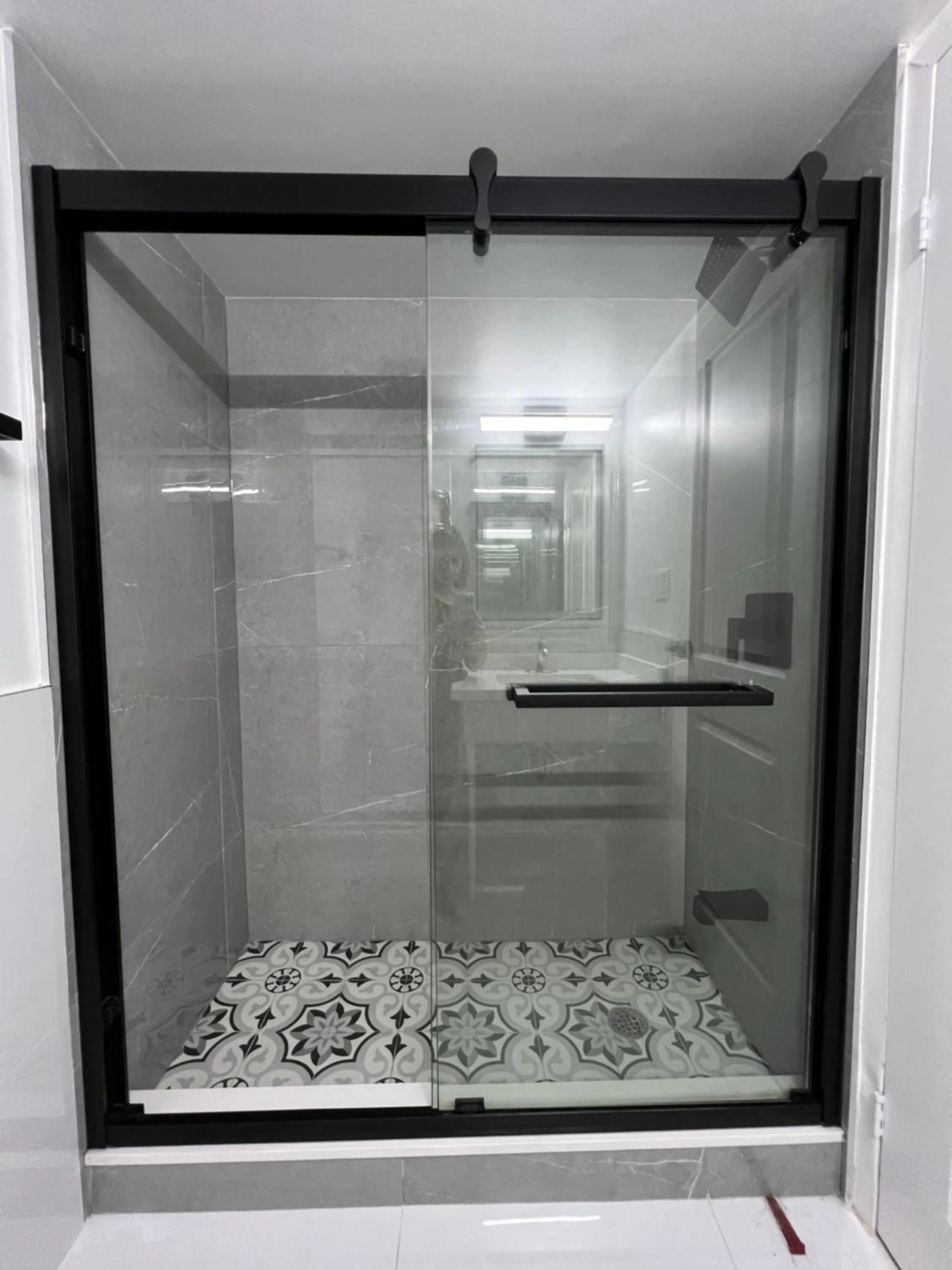 Bathroom in Diplomat Inn