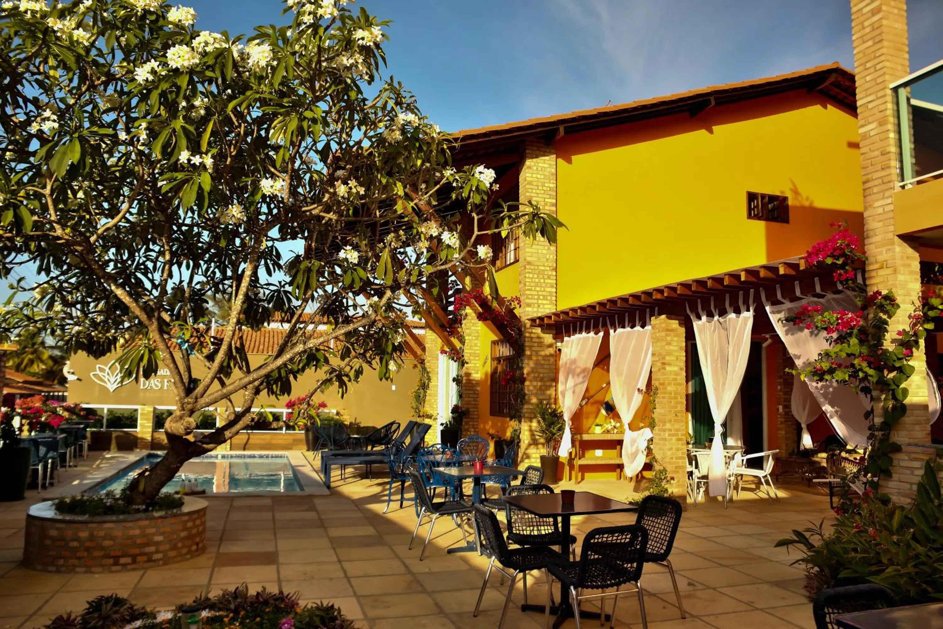 Property building in Pousada das Flores