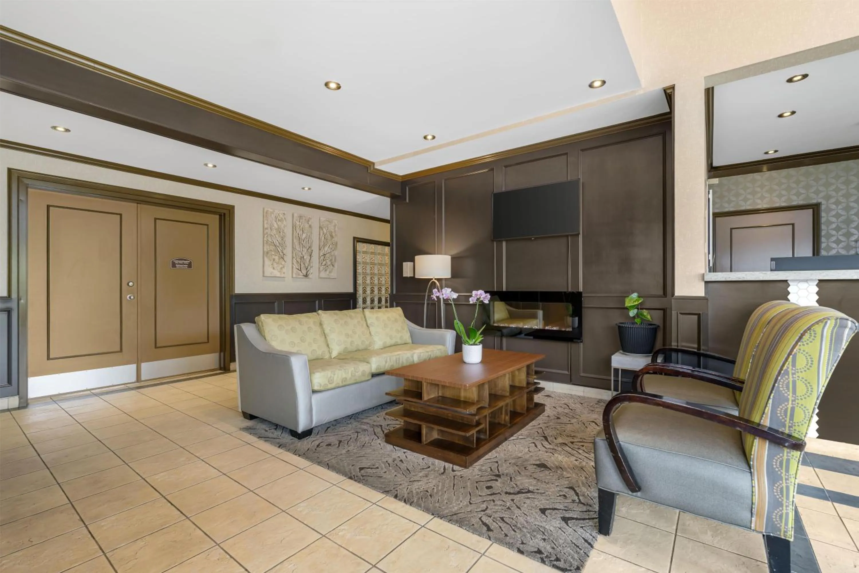 Lobby or reception in Best Western King George Inn & Suites