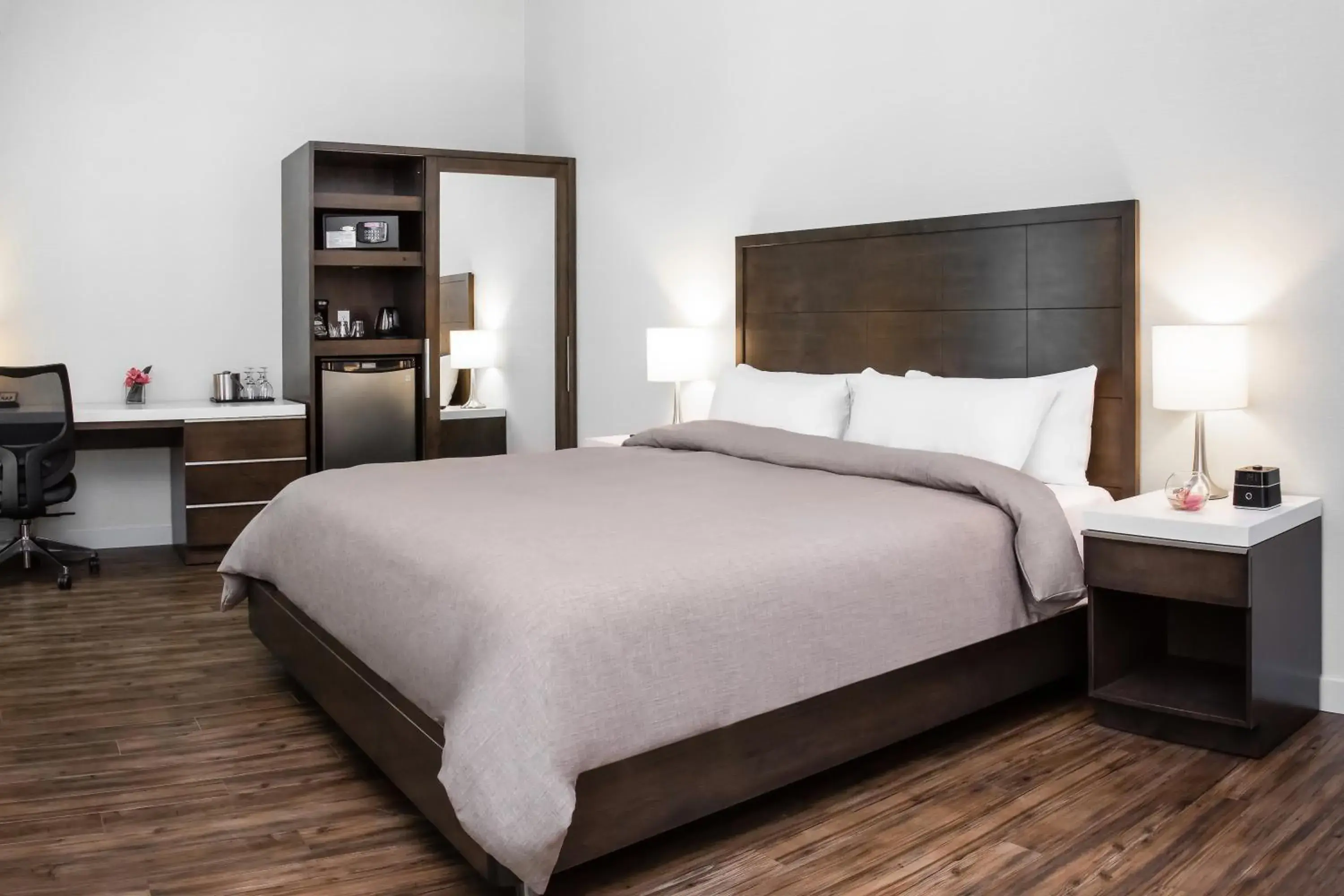 Standard King Room in Hotel Chateau Laurier Québec Standard King Room in Hotel Chateau Laurier Québec