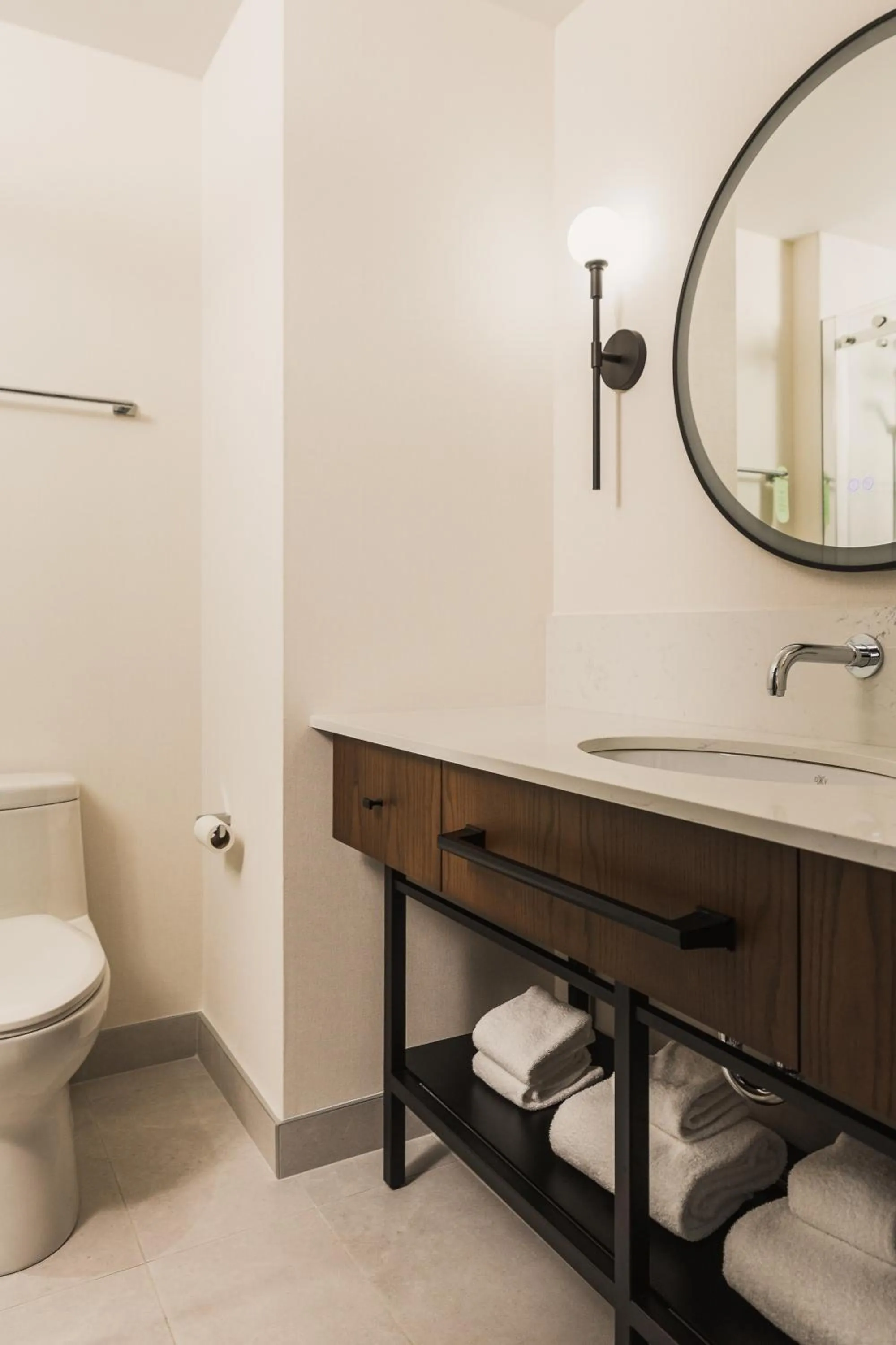Bathroom in Hotel Chateau Laurier Québec