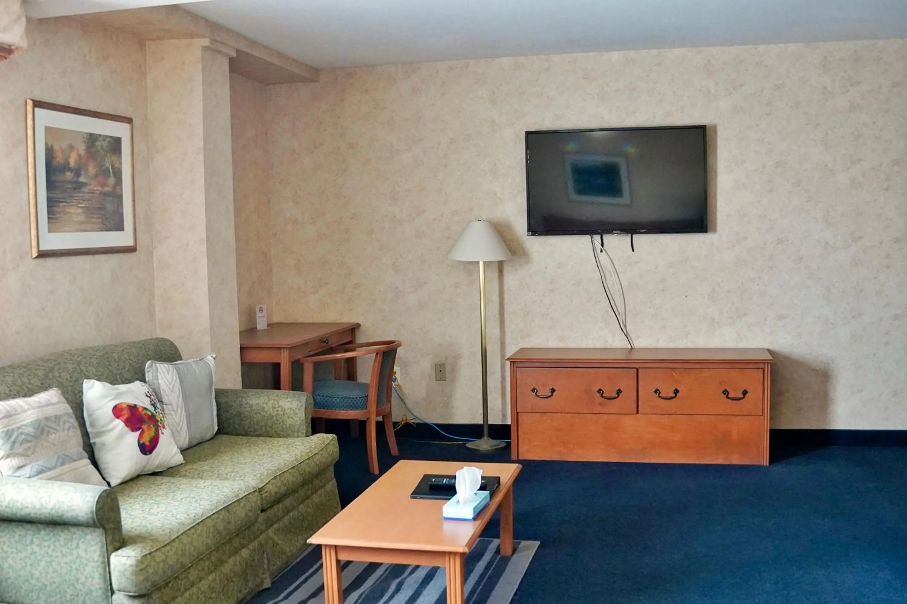 Seating area in The Glengate Hotel & Suites