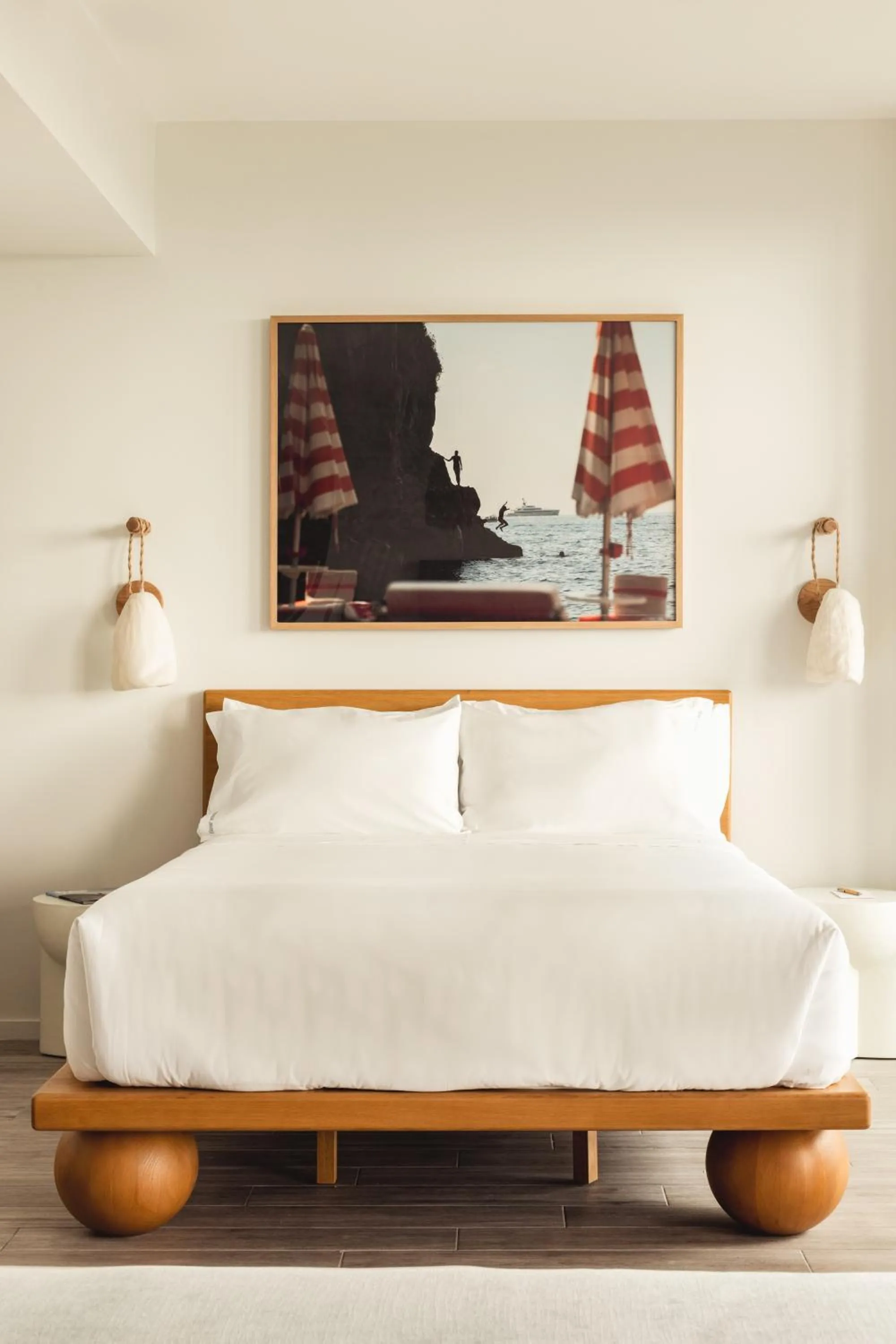 Bed in Sonder at Riverwalk