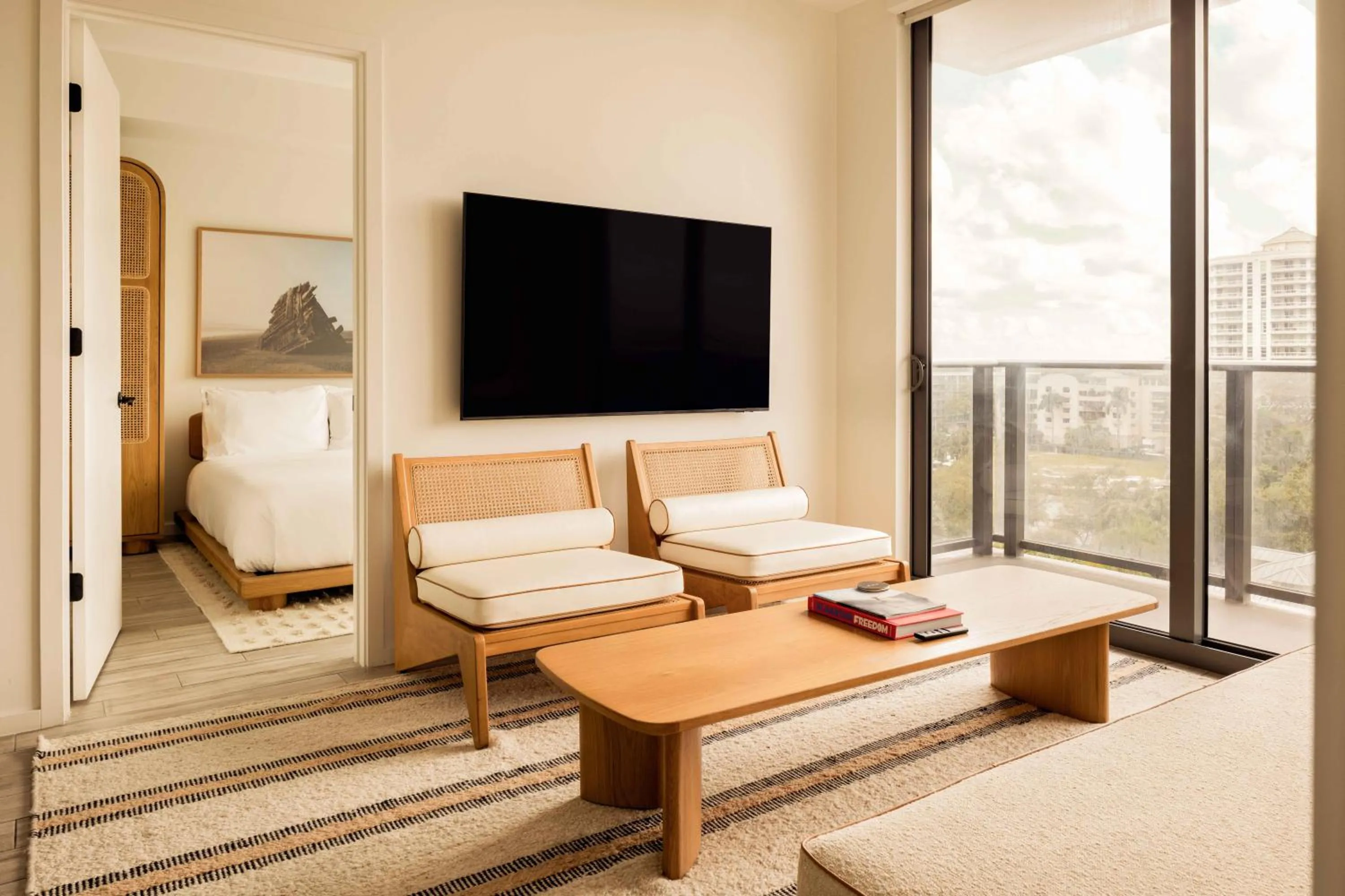 TV and multimedia in Sonder at Riverwalk