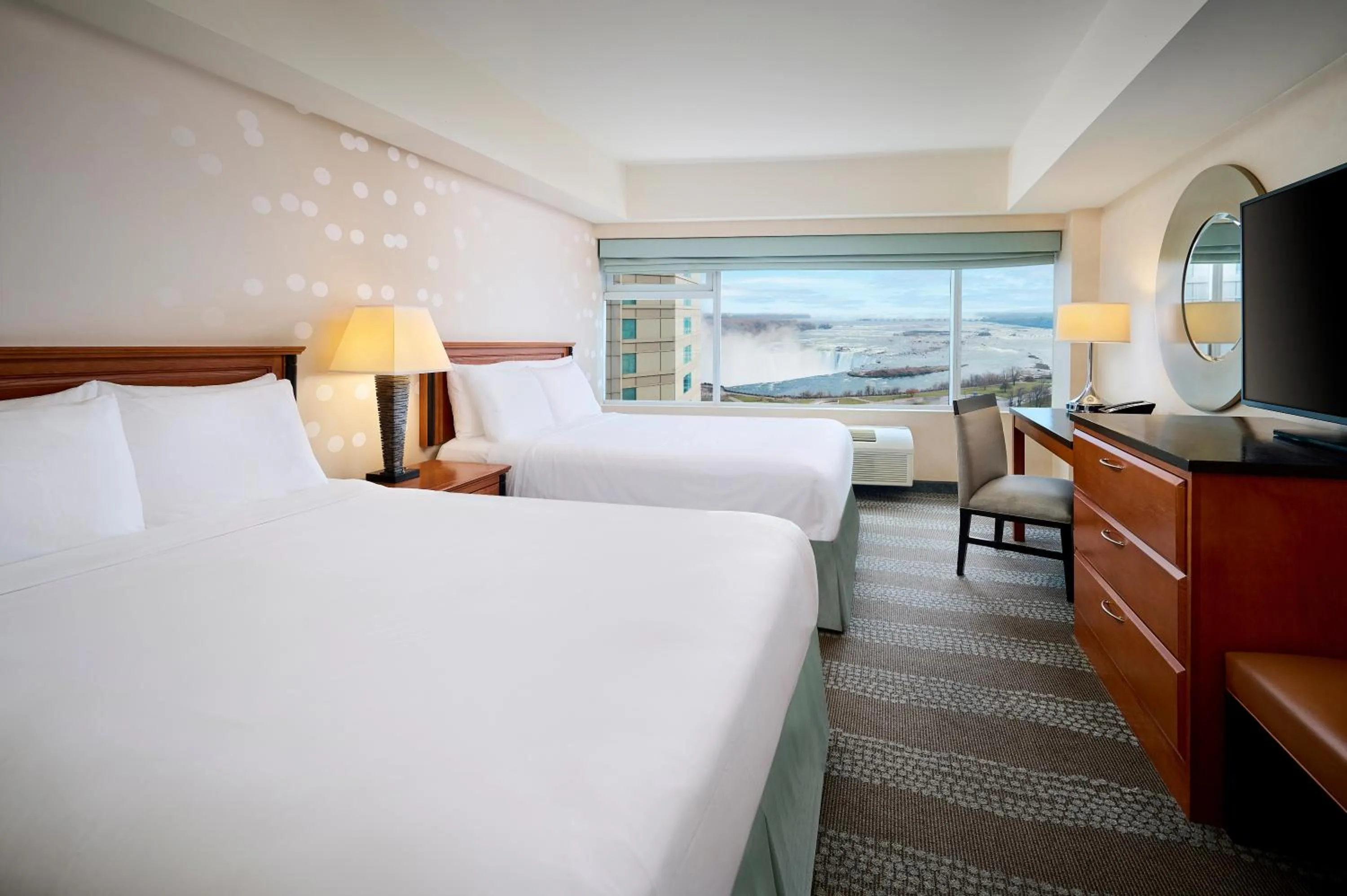 Bedroom, Bed in Niagara Fallsview Hotel & Suites