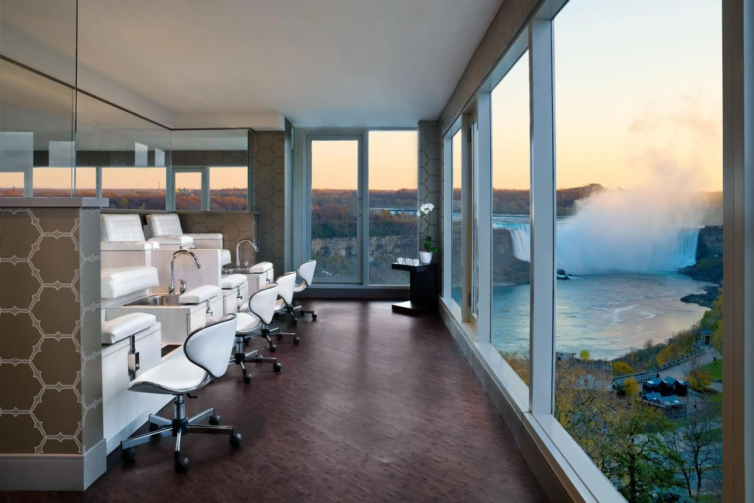 Spa and wellness centre/facilities in Sheraton Fallsview Hotel