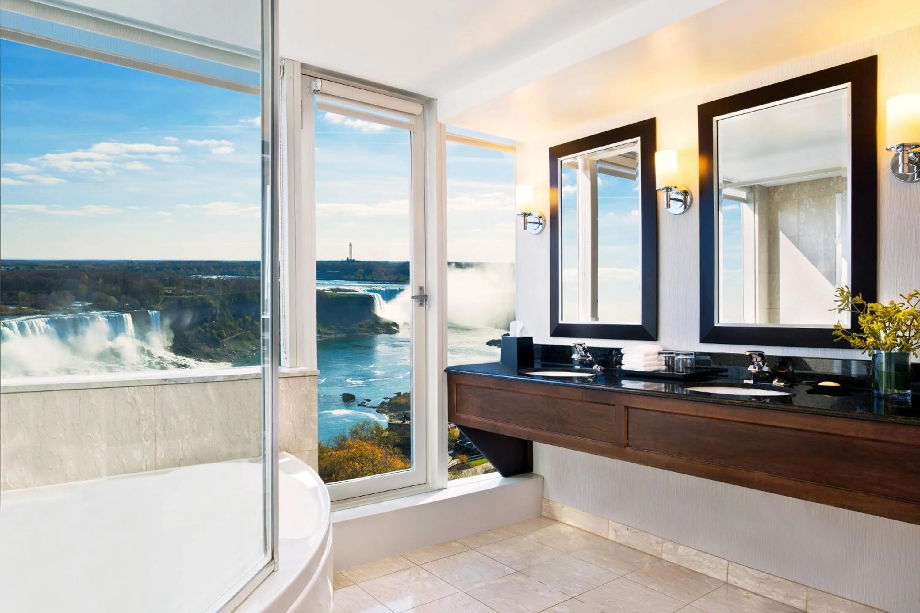 Bathroom in Sheraton Fallsview Hotel