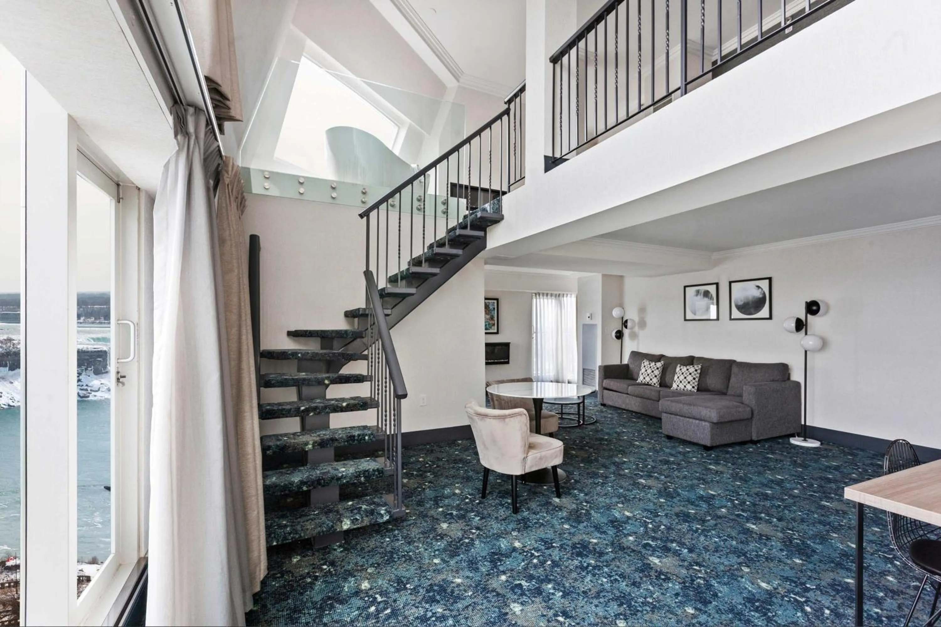 Photo of the whole room in Sheraton Fallsview Hotel