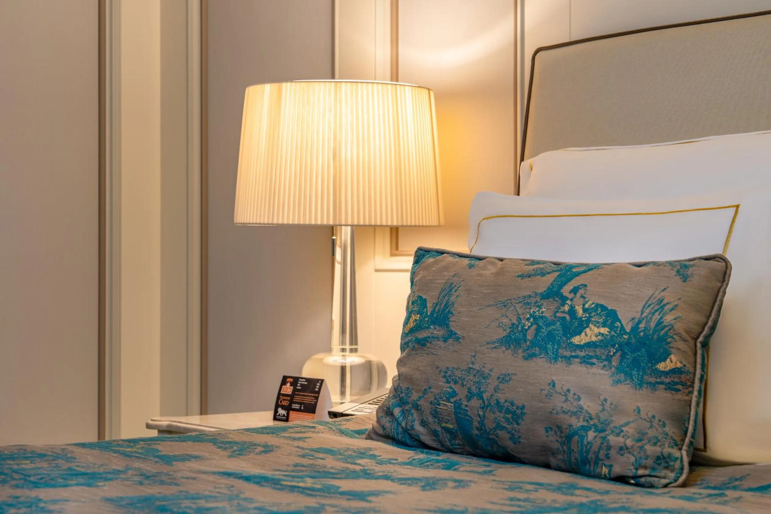 Bed in Les Ambassadeurs Hotel Casino&Marina