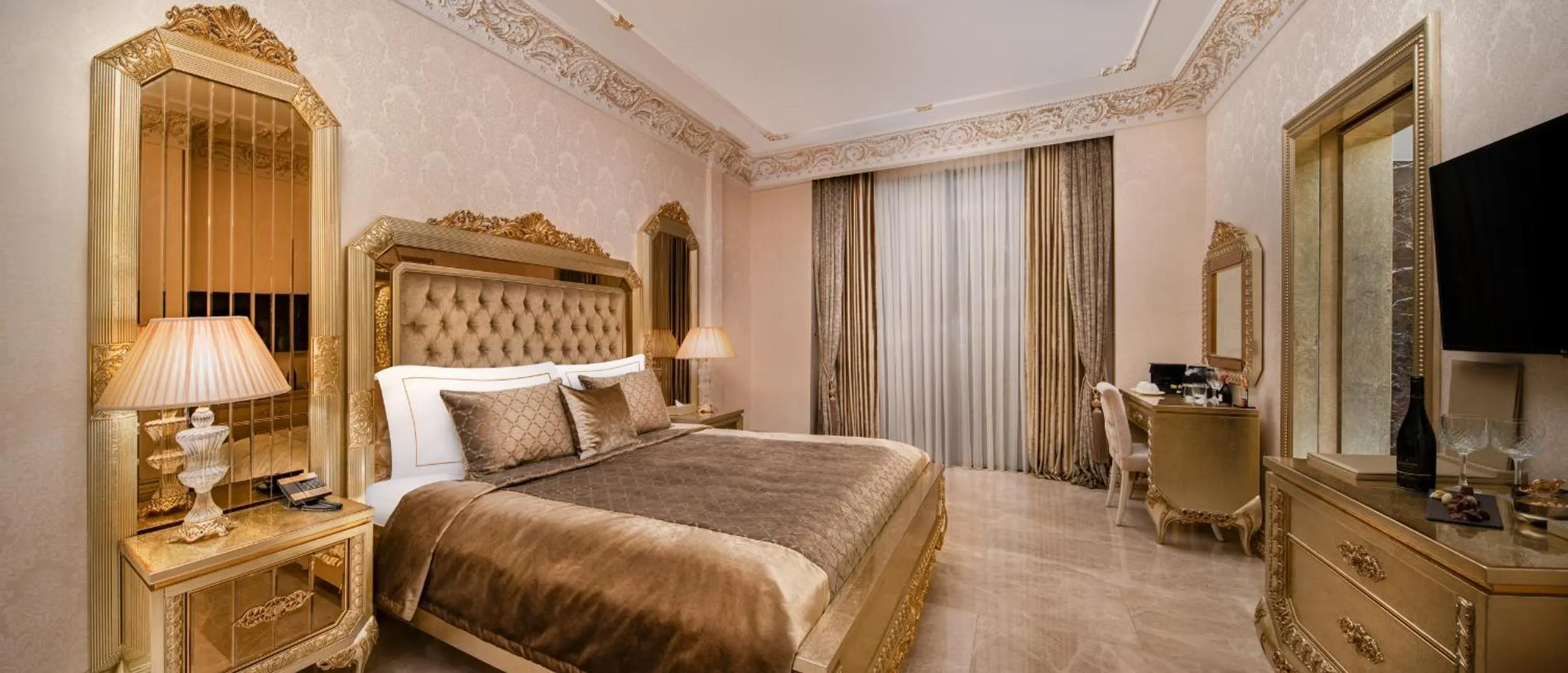 Massage in Les Ambassadeurs Hotel Casino&Marina