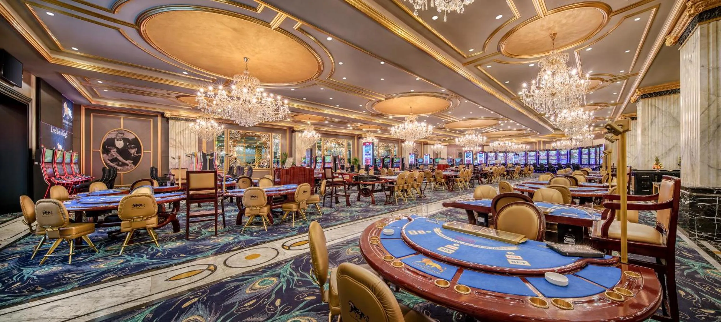 Casino in Les Ambassadeurs Hotel Casino&Marina