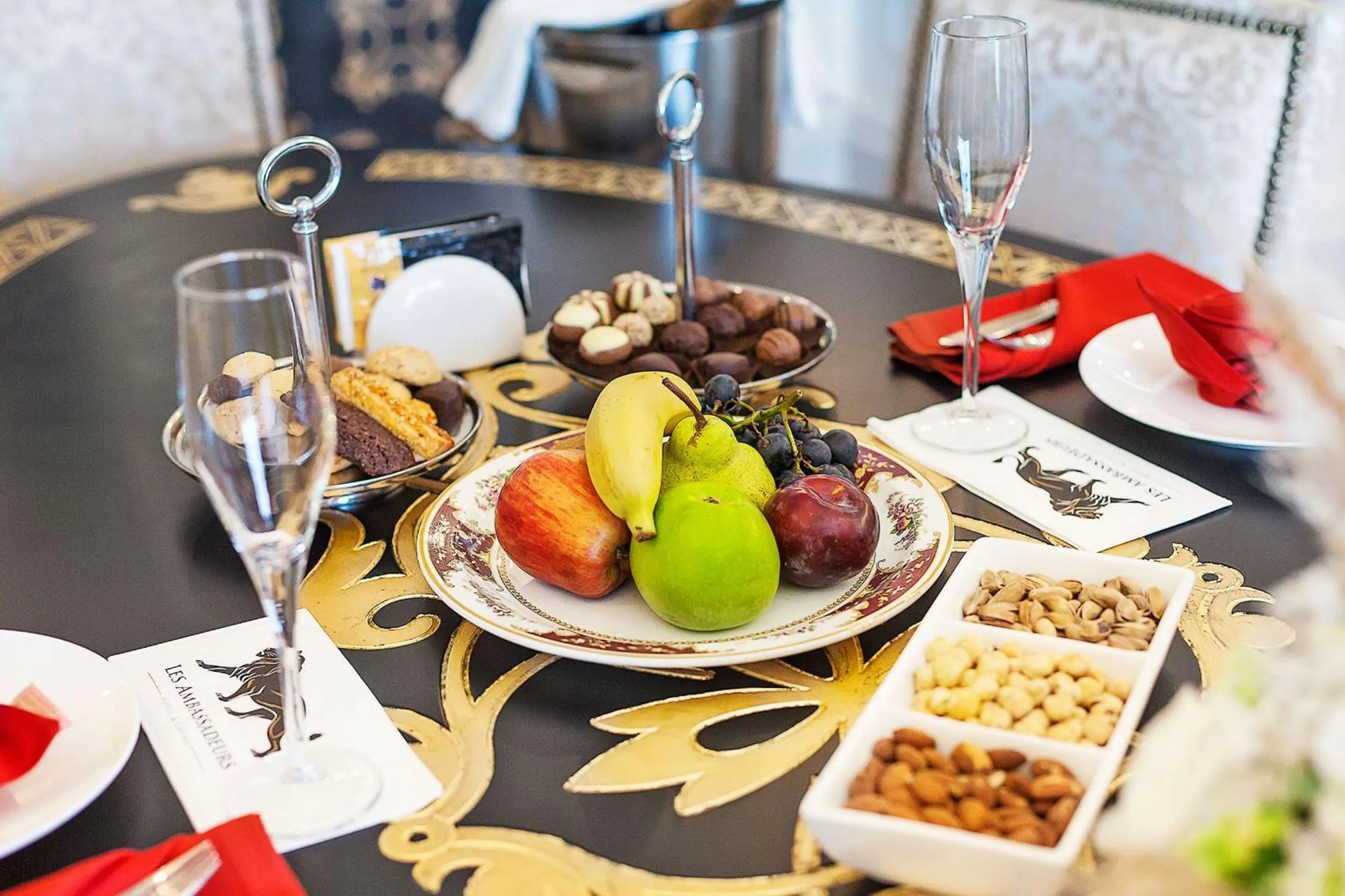 Bed in Les Ambassadeurs Hotel Casino&Marina