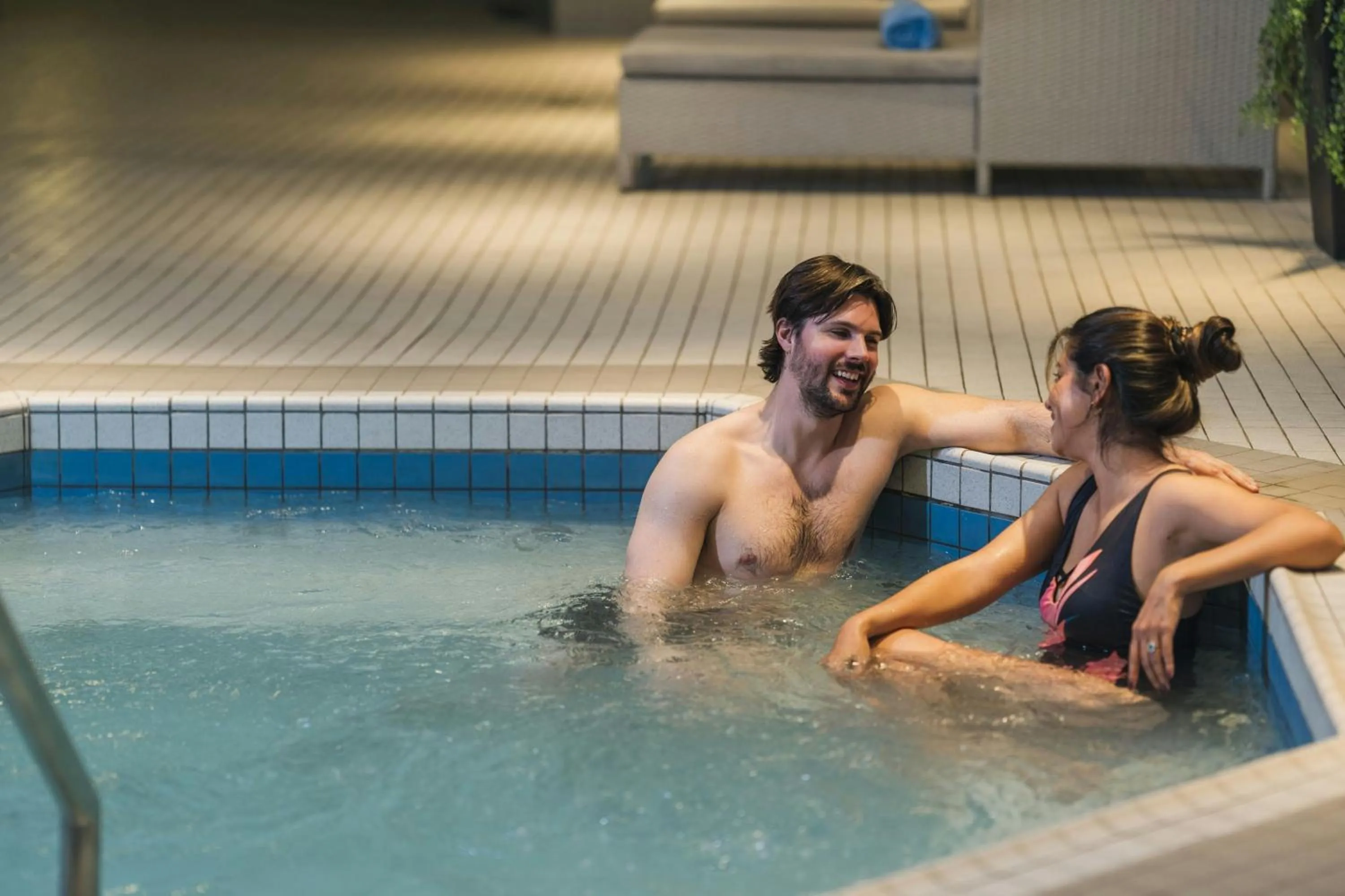 Swimming pool in Delta Hotels by Marriott Montreal