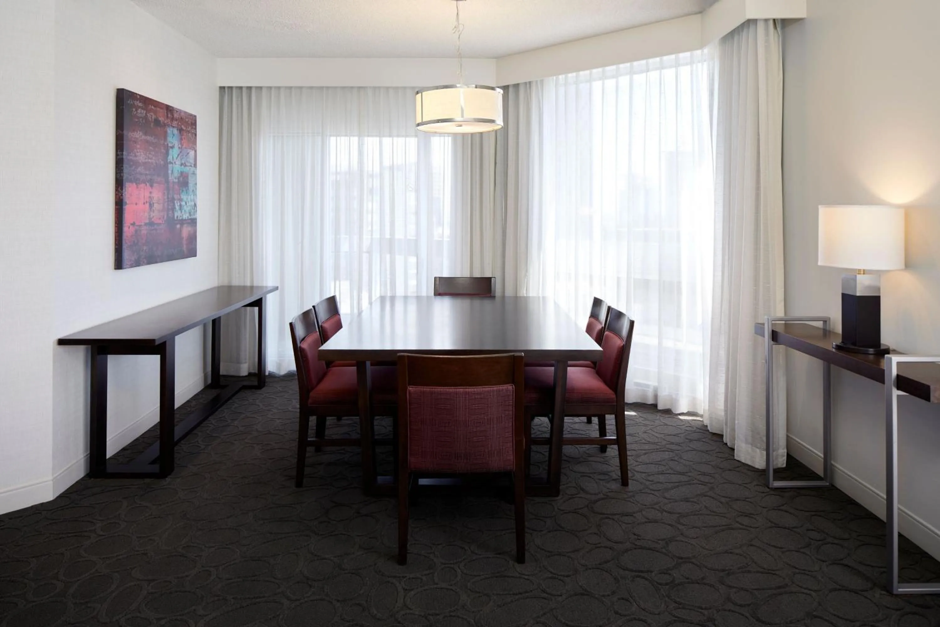 Photo of the whole room in Delta Hotels by Marriott Montreal