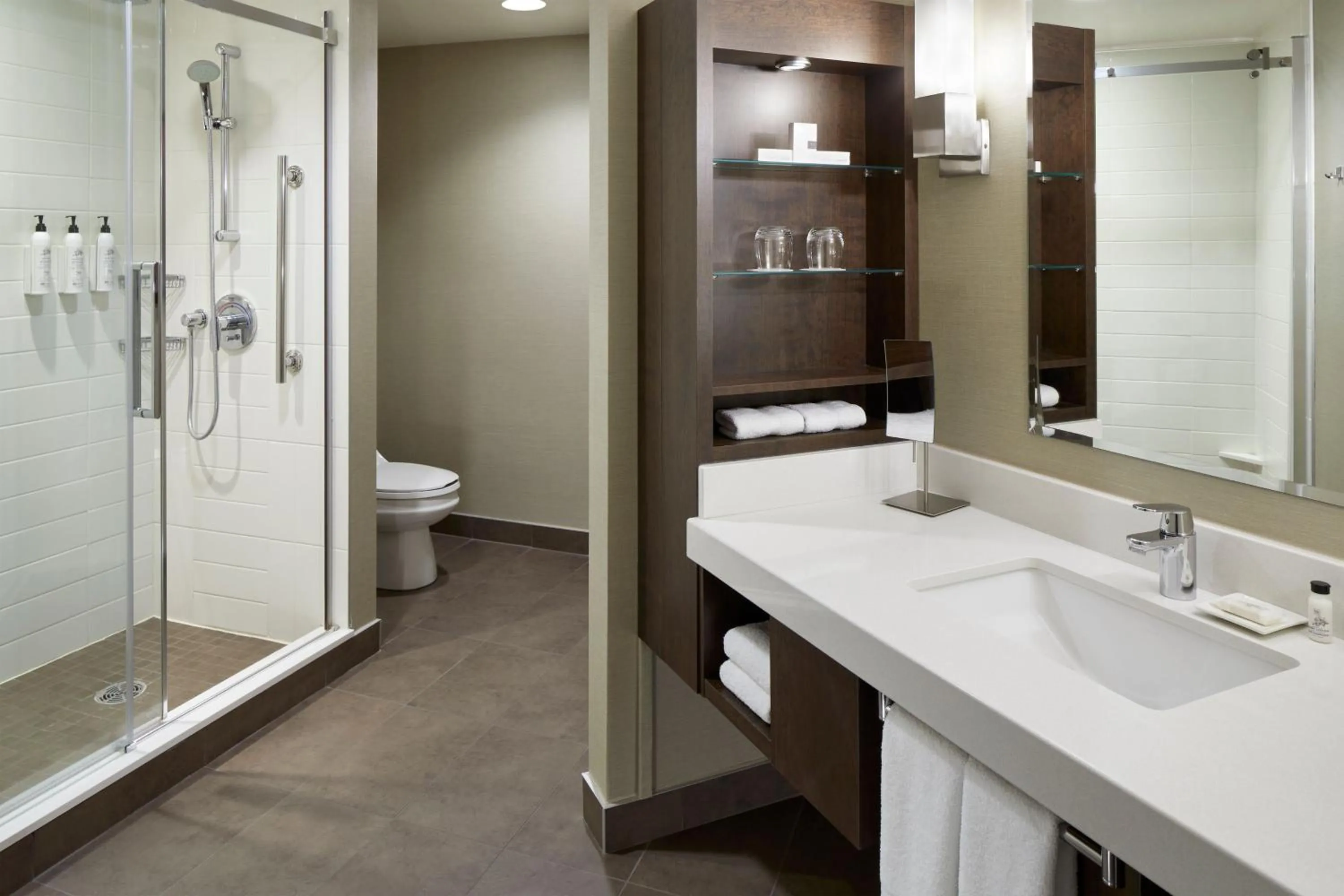 Bathroom in Delta Hotels by Marriott Montreal