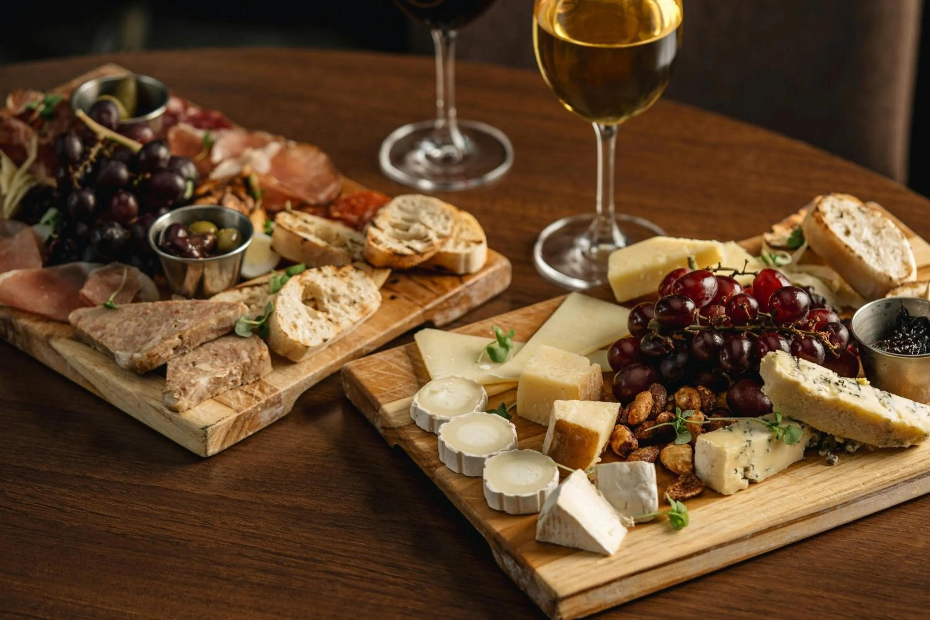 Restaurant/places to eat in Delta Hotels by Marriott Montreal