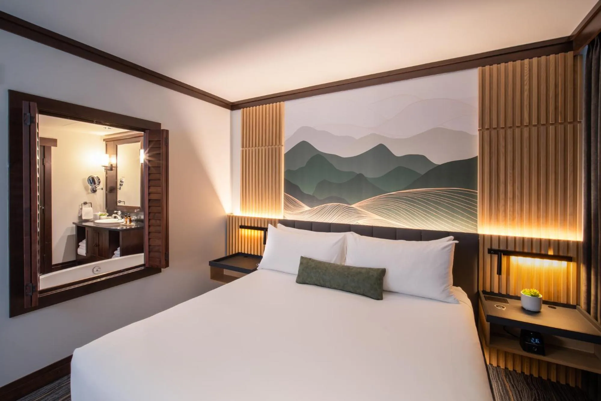 Bedroom, Bed in Nita Lake Lodge