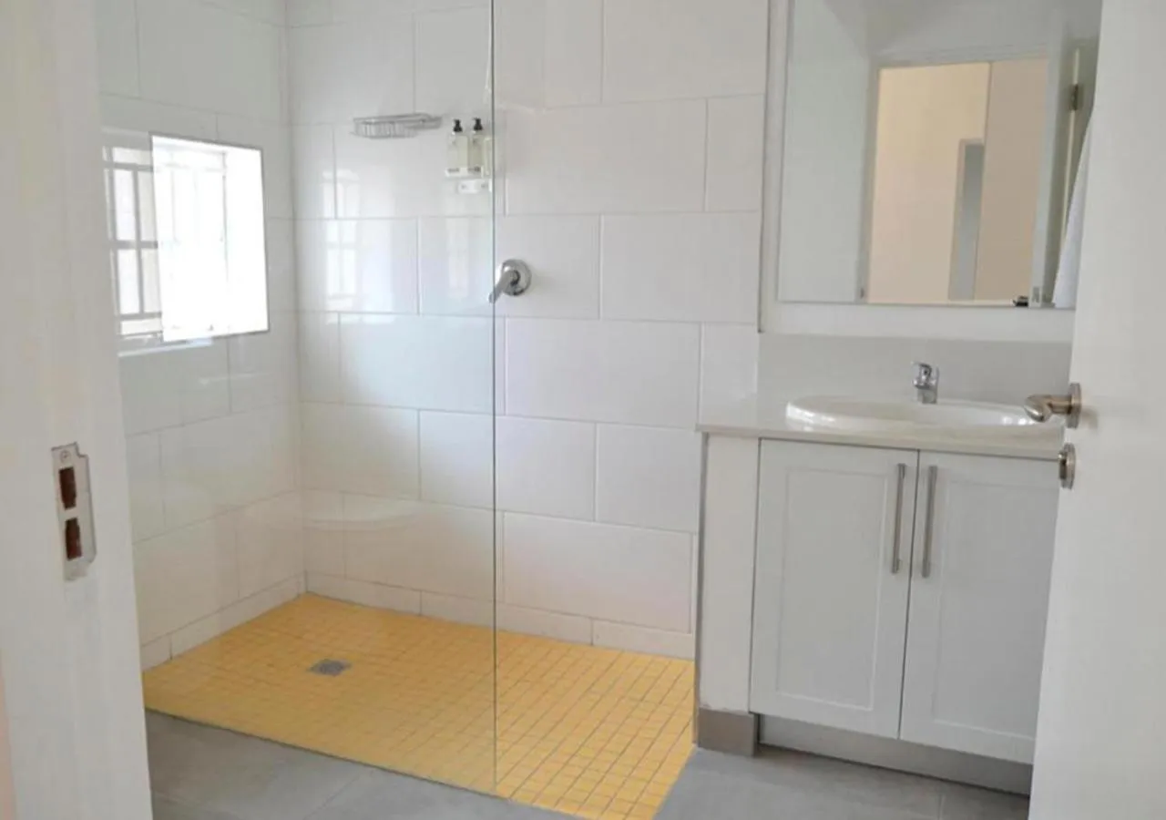 Shower in Emmarentia Guest House