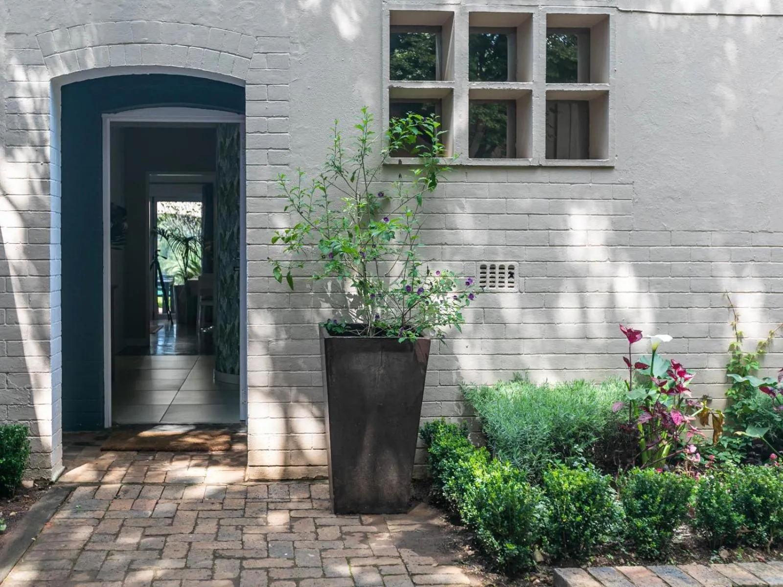 Facade/entrance in Emmarentia Guest House