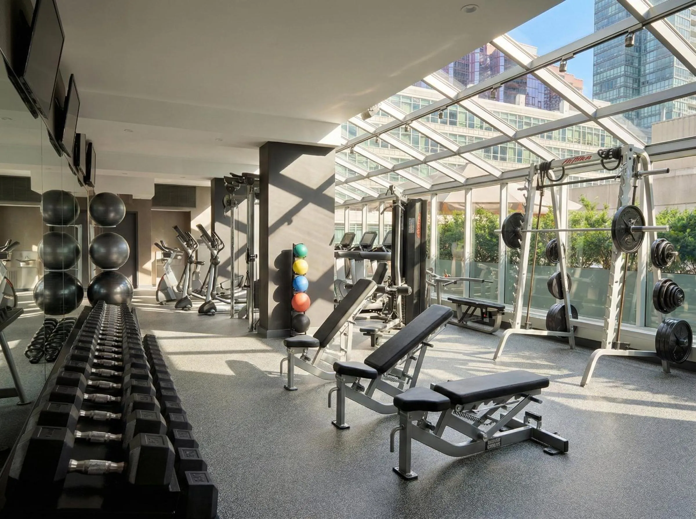 Fitness centre/facilities in SoHo Hotel Toronto