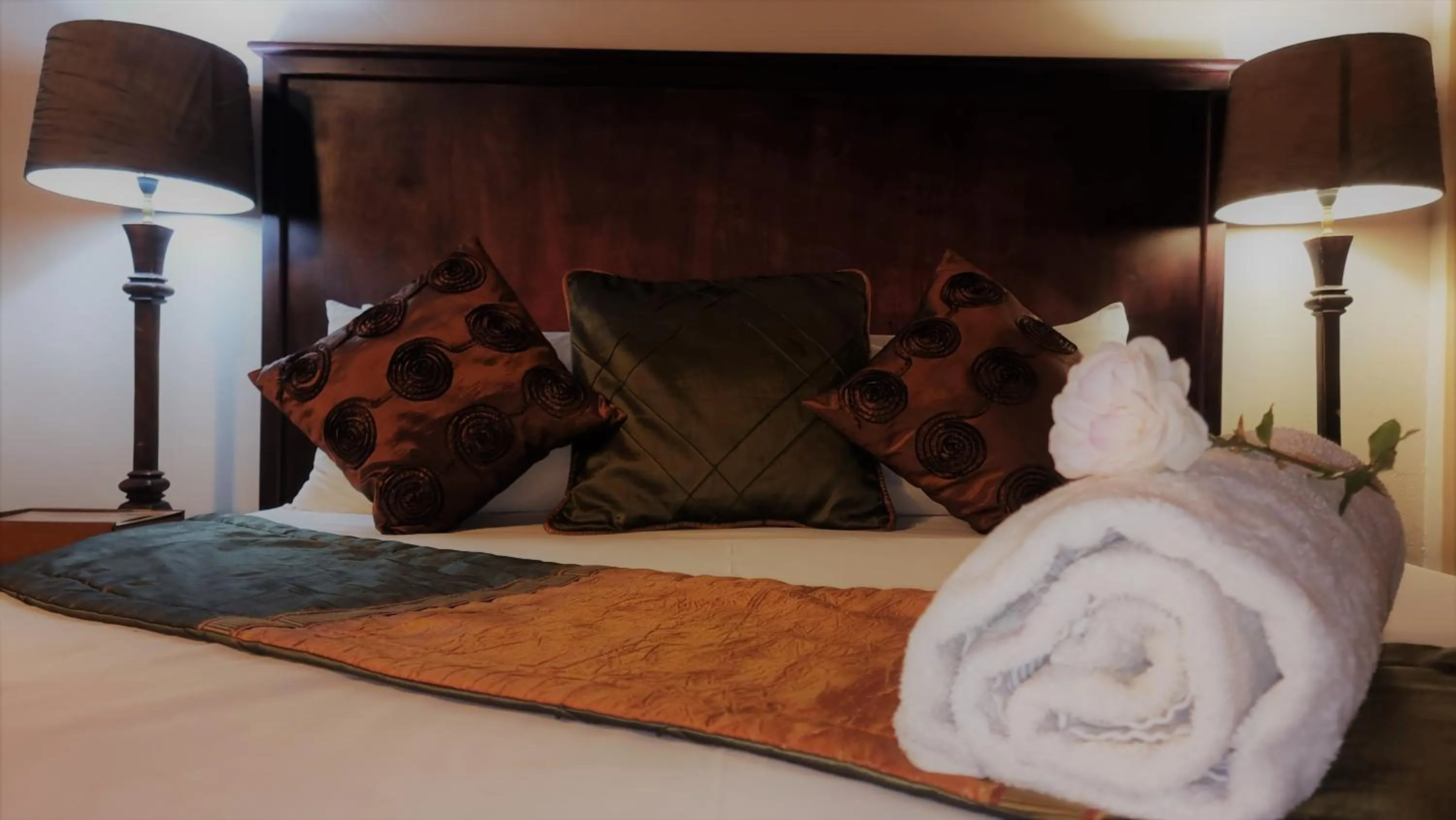 Decorative detail, Bed in Zoete Rust Boutique Hotel