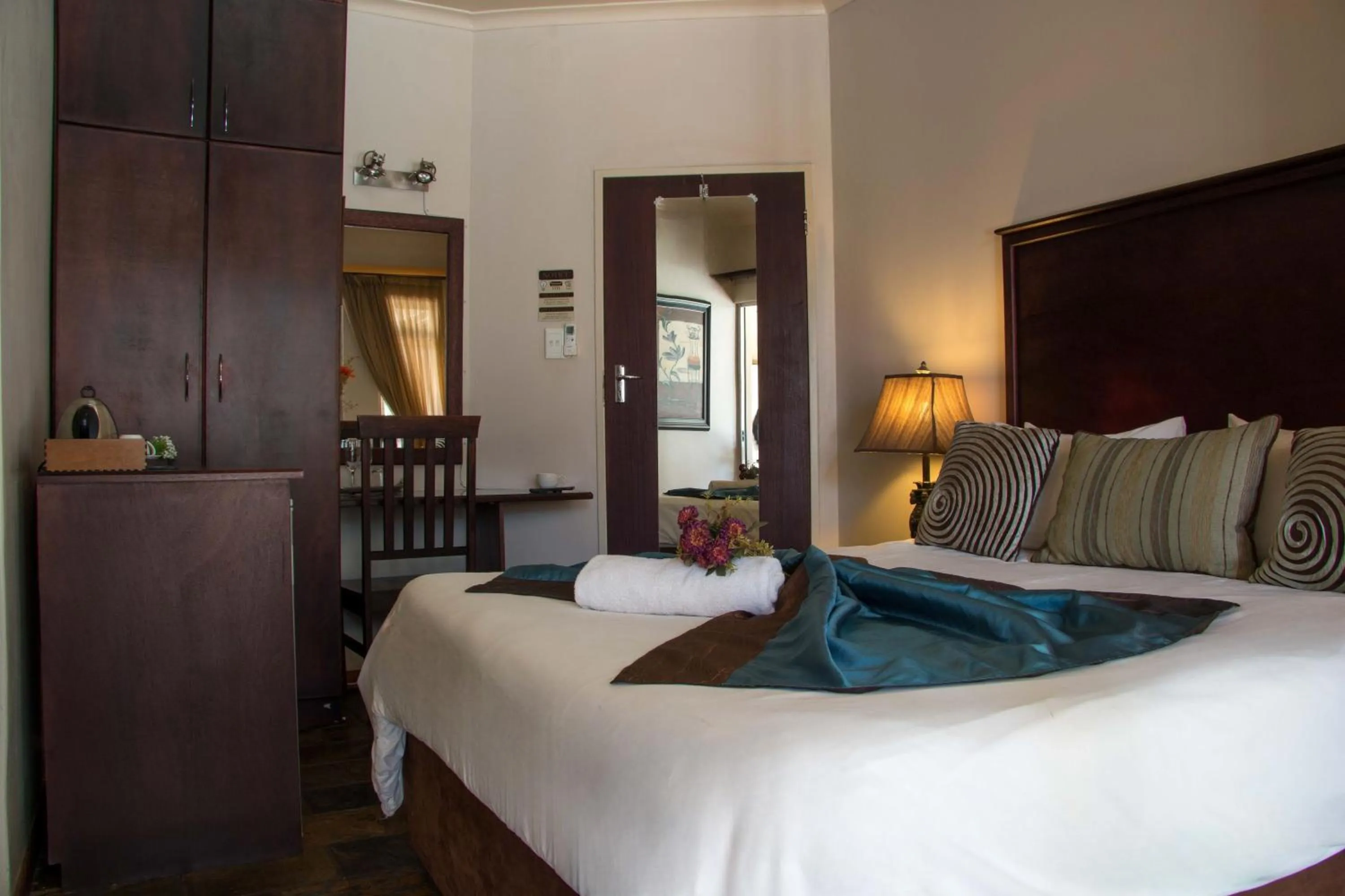 Bedroom, Bed in Zoete Rust Boutique Hotel