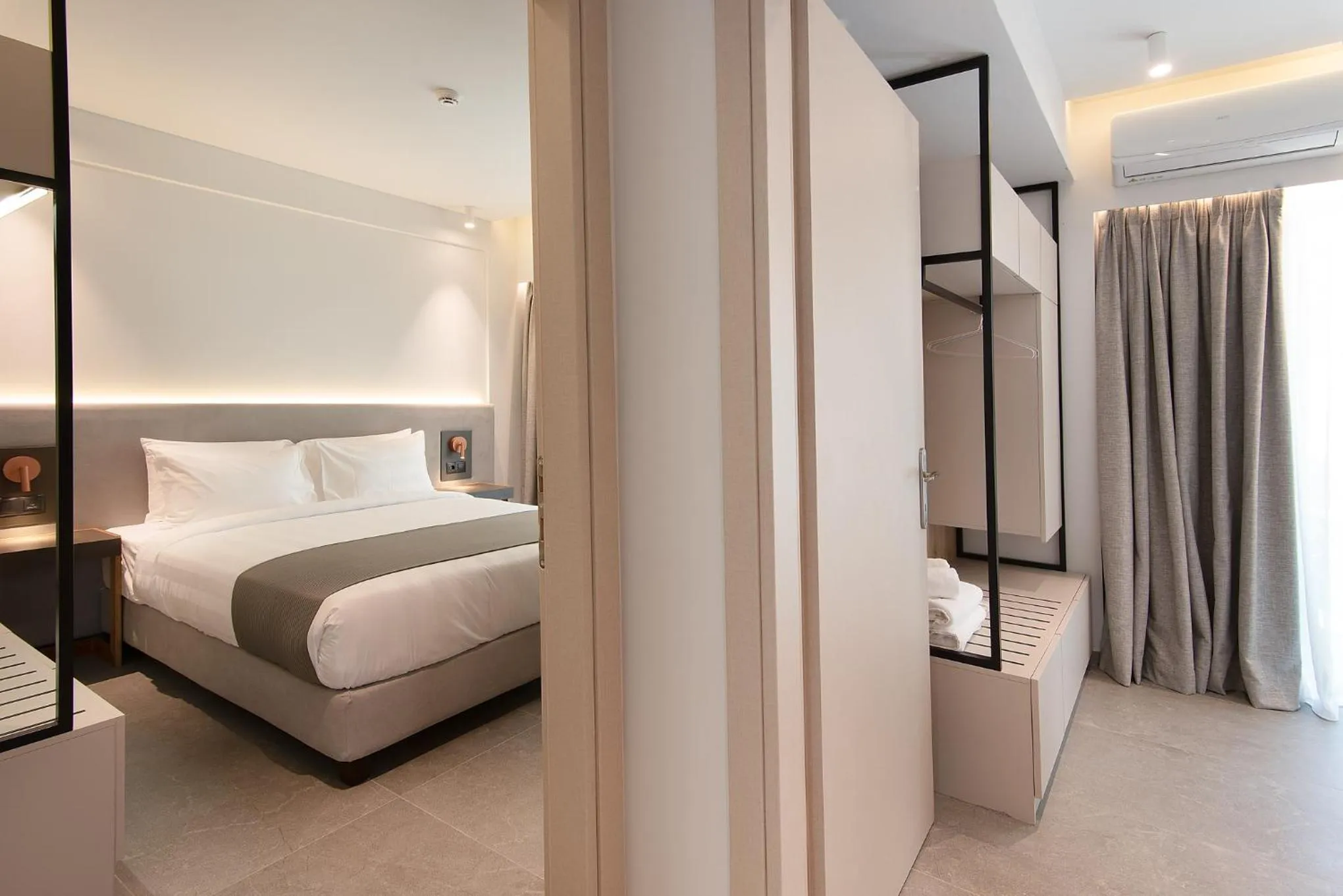 Photo of the whole room, Bed in The Residences Kalamata