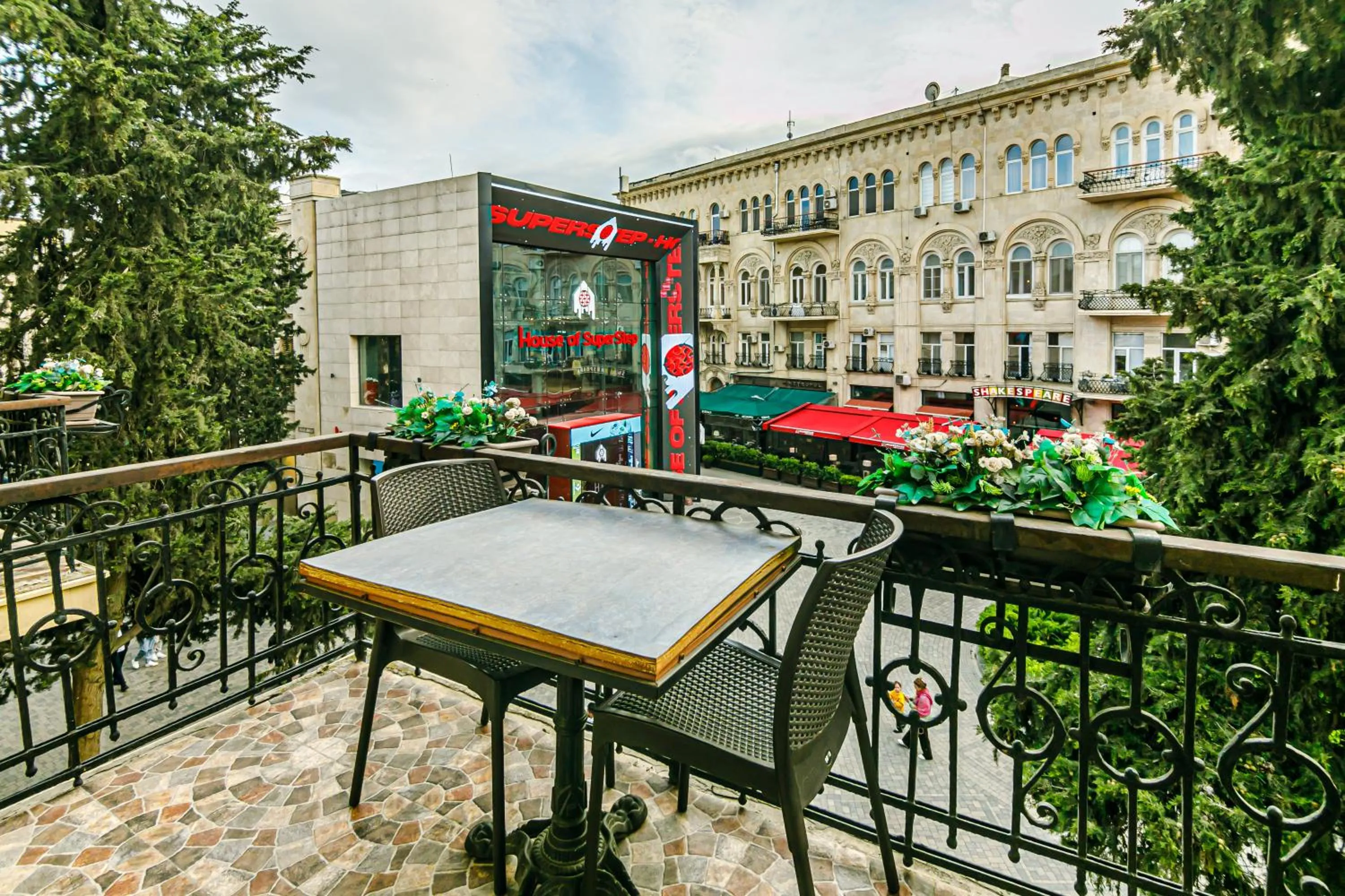 Day in GREEN PARK iNN