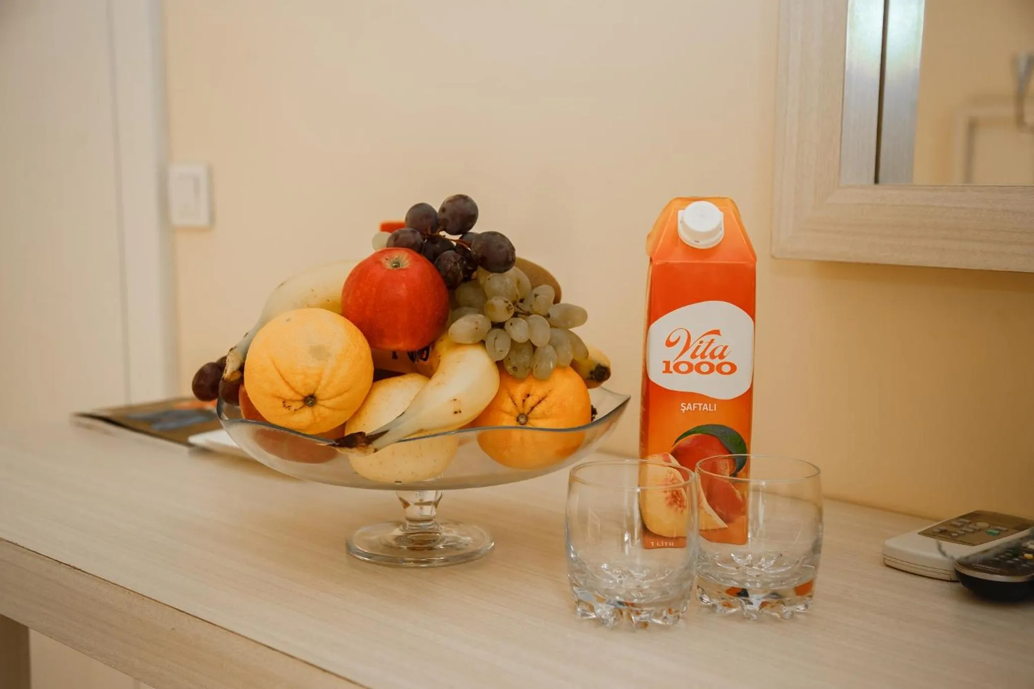 Food and drinks in Bristol Hotel