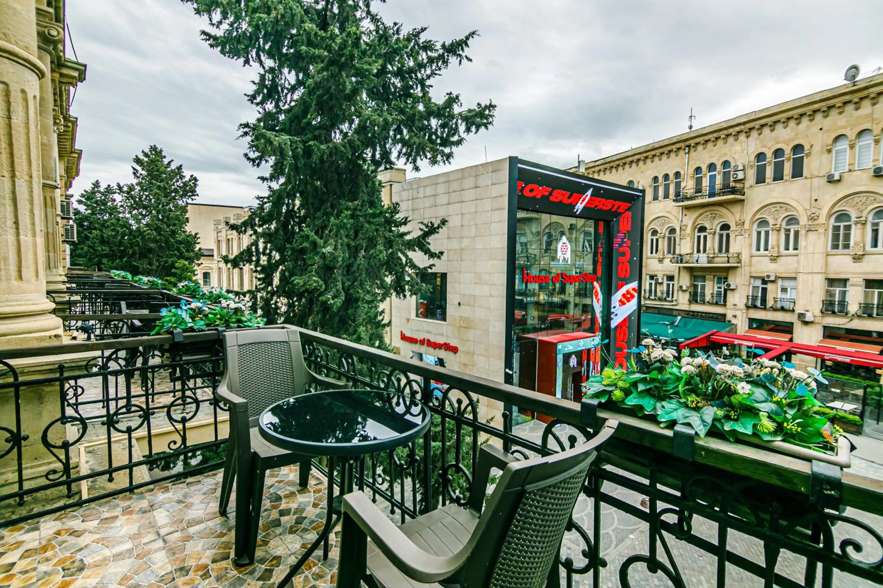 Balcony/Terrace in GREEN PARK iNN