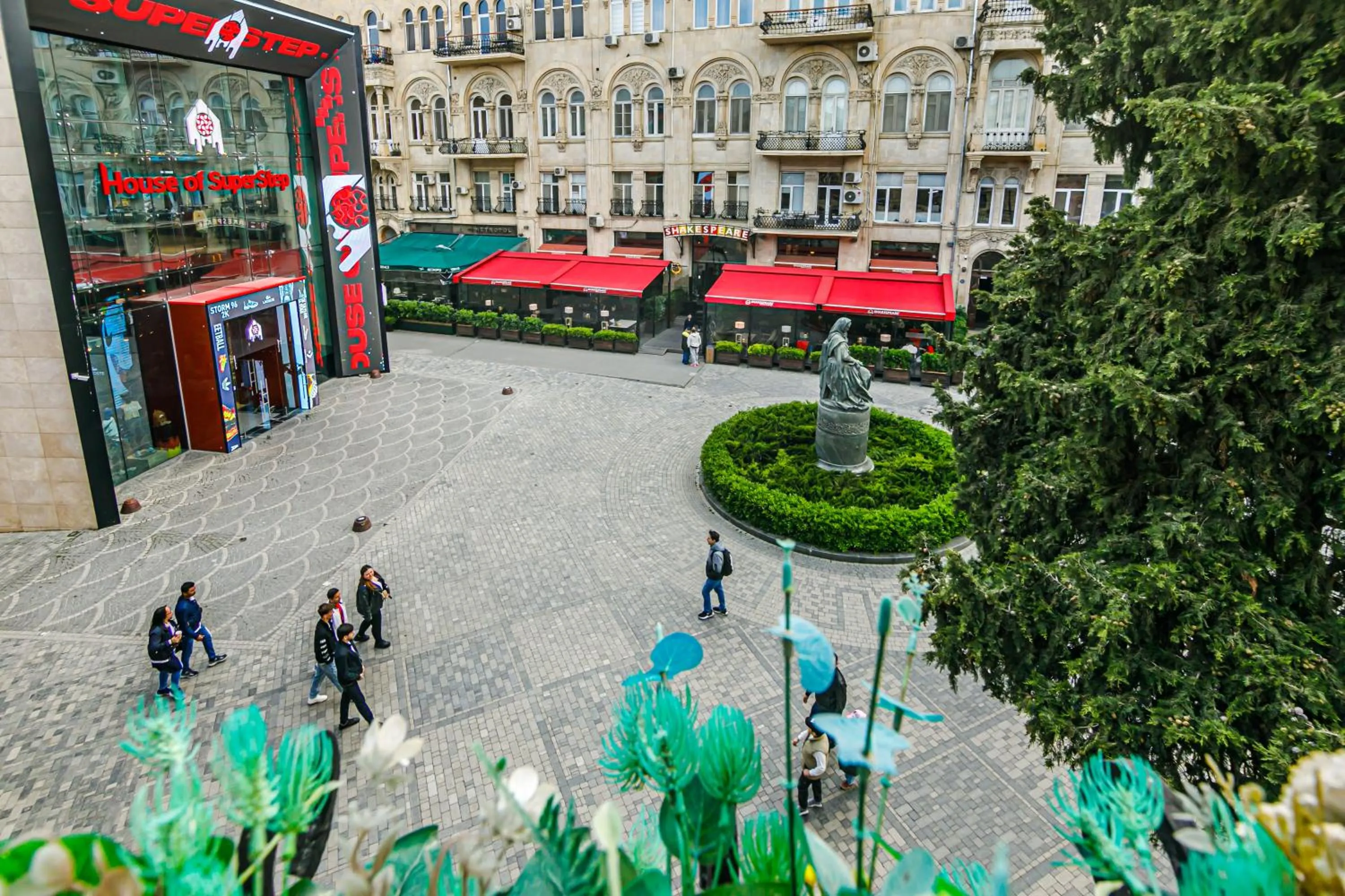 Day in GREEN PARK iNN