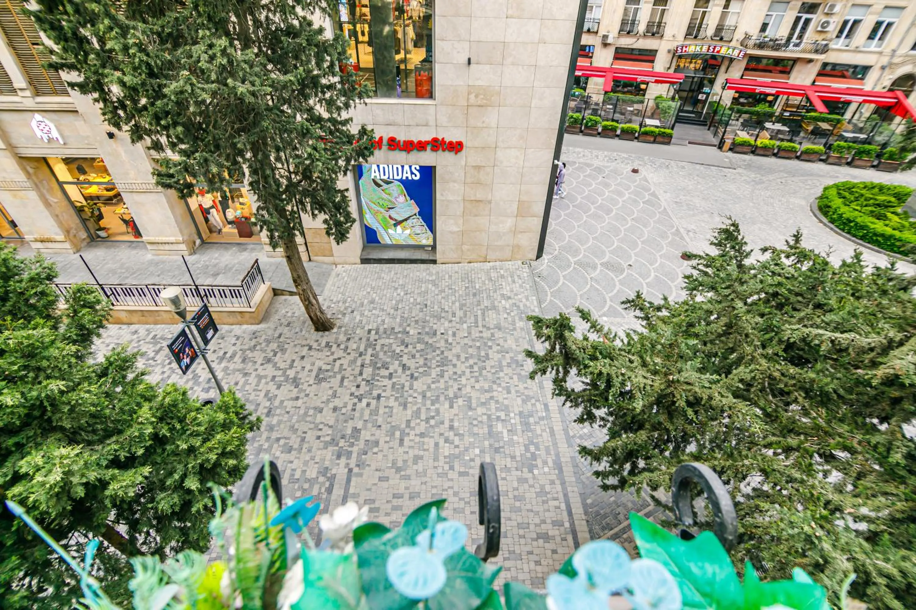 Day in GREEN PARK iNN