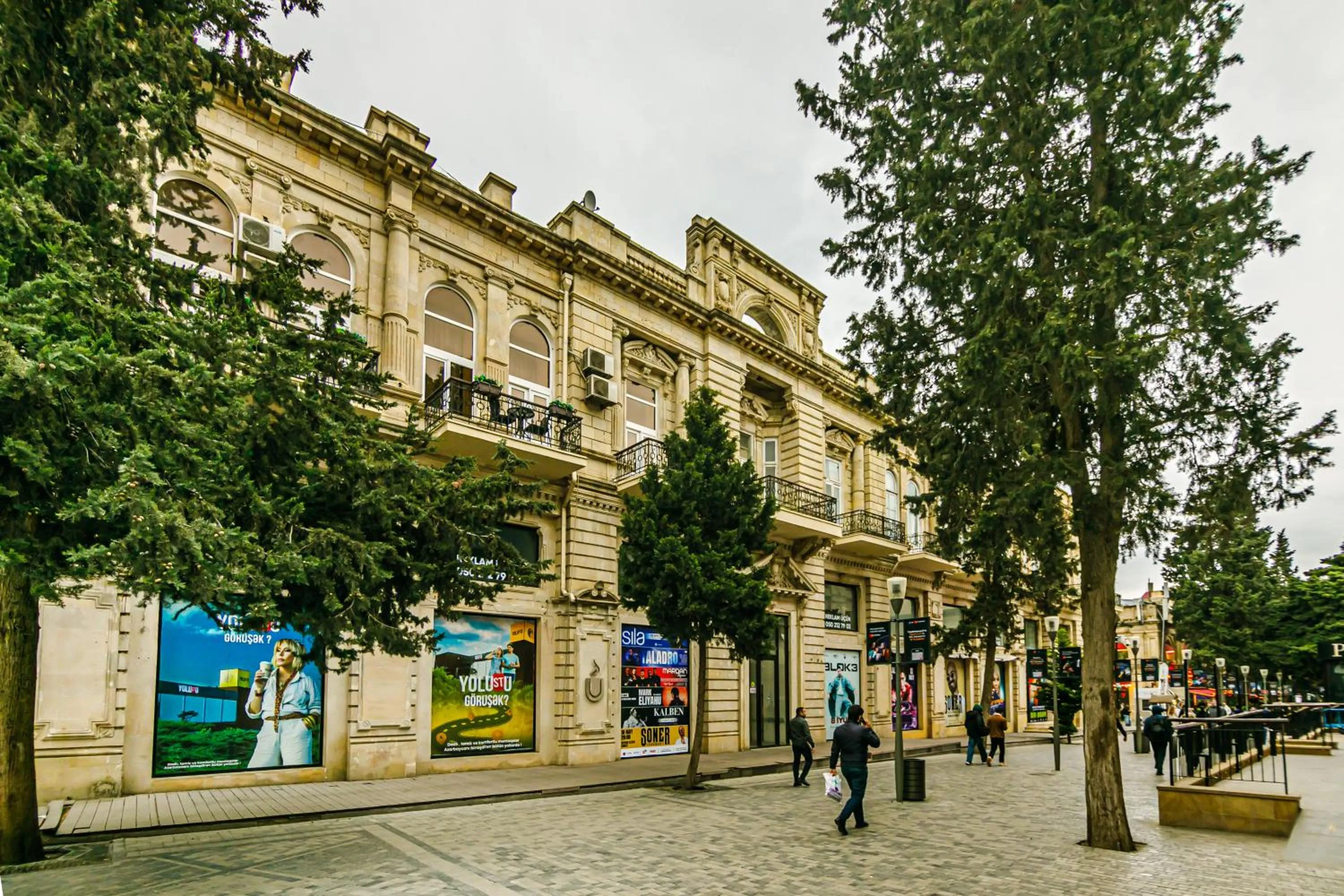 Day in GREEN PARK iNN