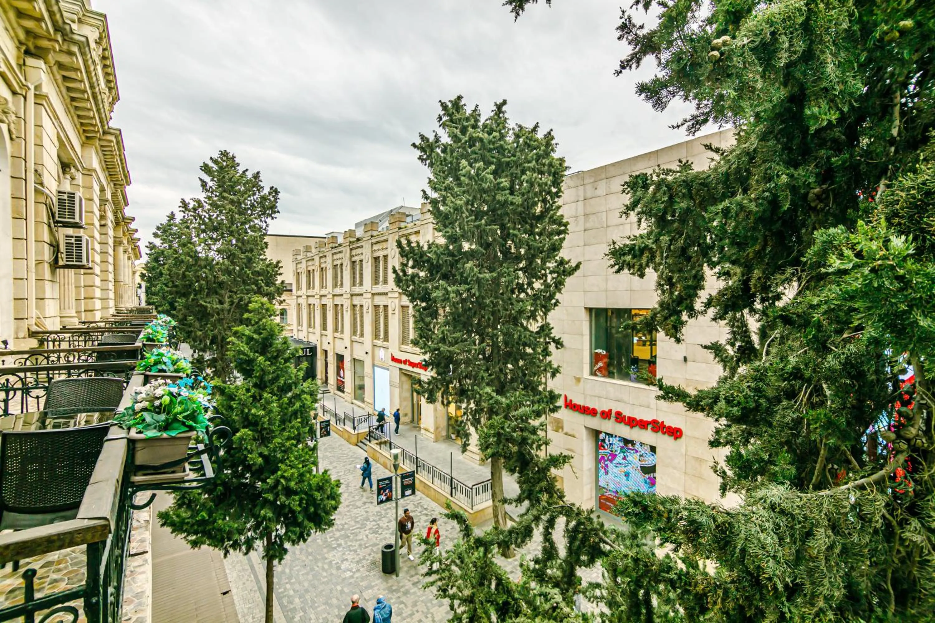 Neighbourhood in GREEN PARK iNN