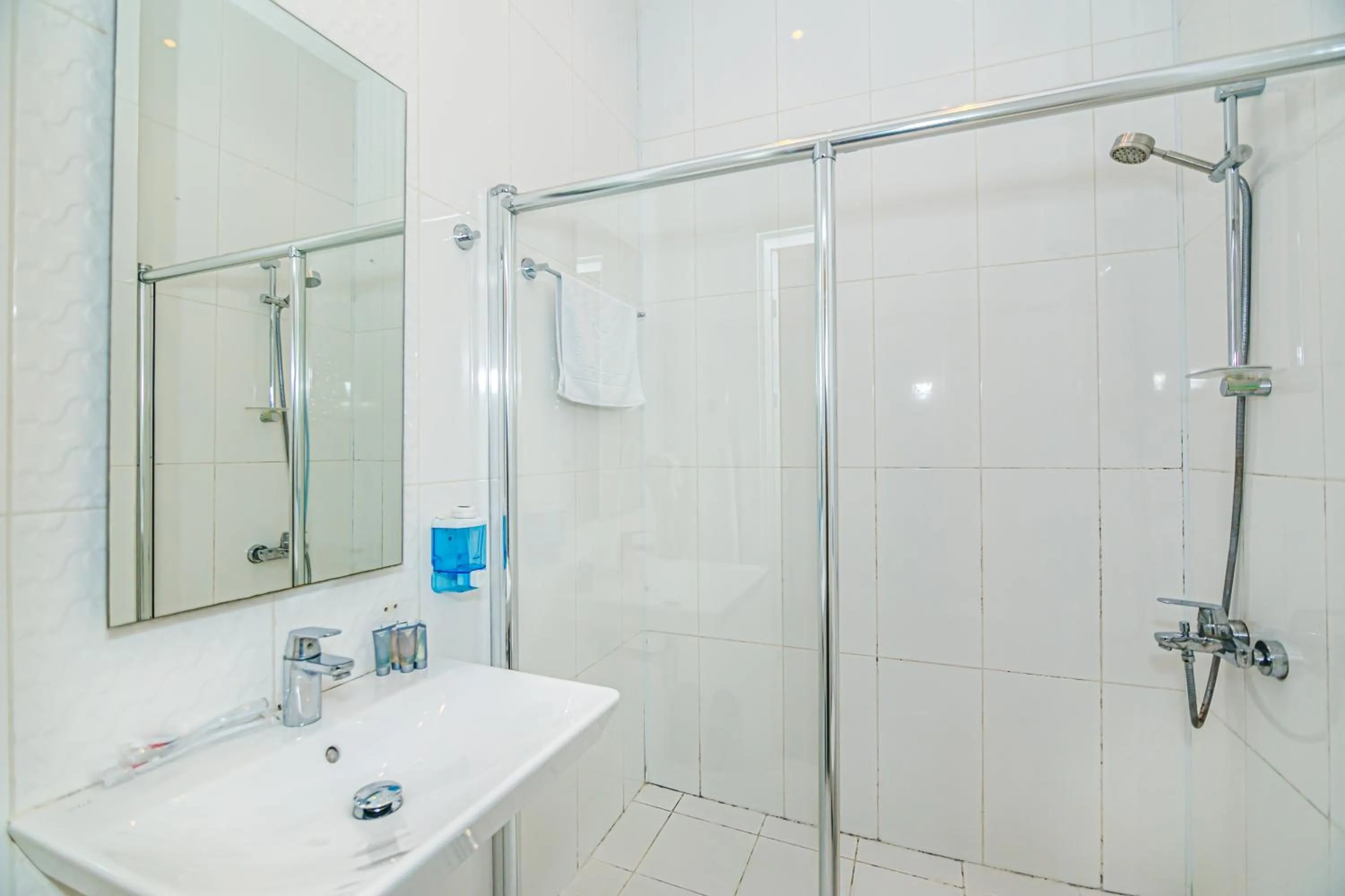 Bathroom in GREEN PARK iNN