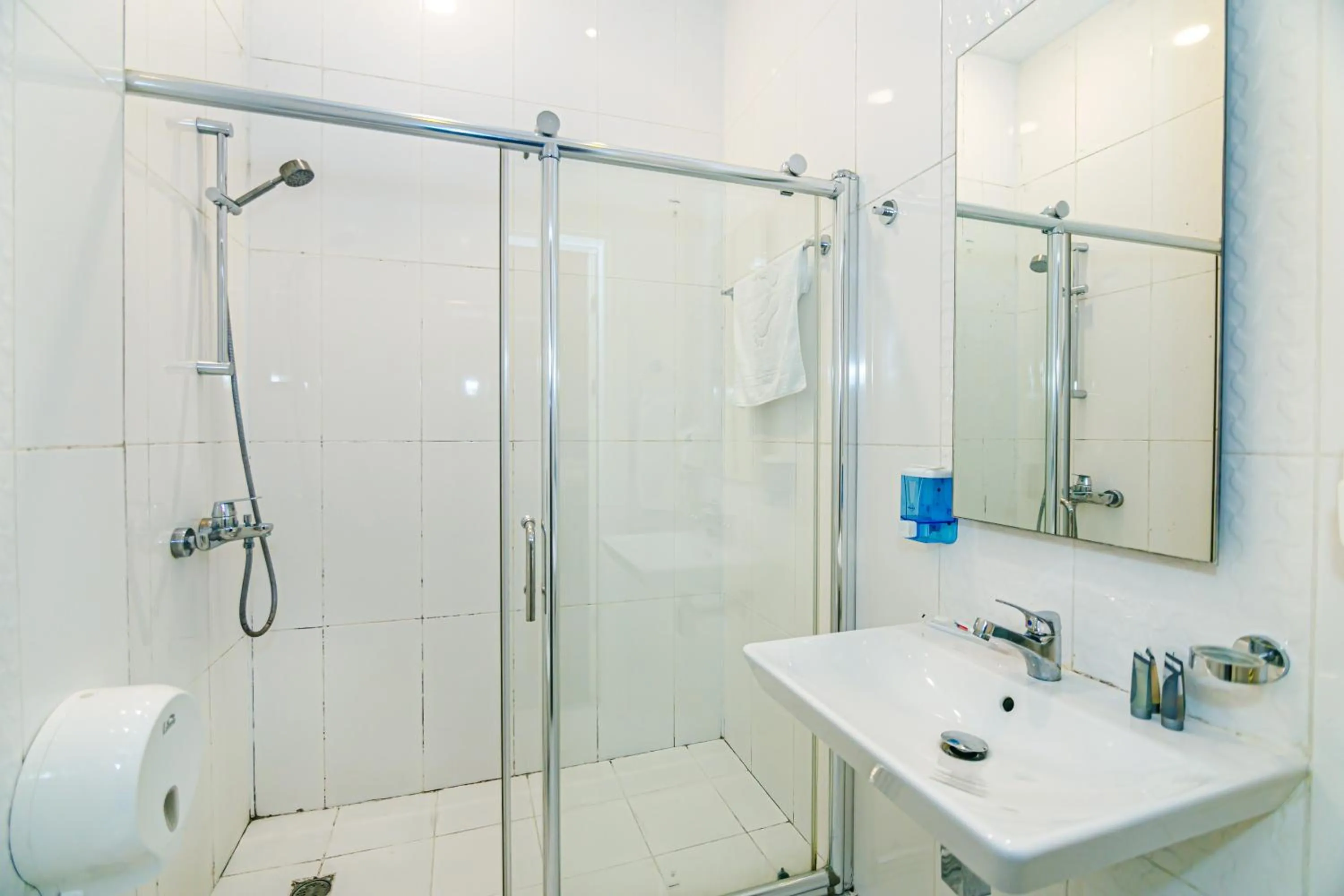 Bathroom in GREEN PARK iNN