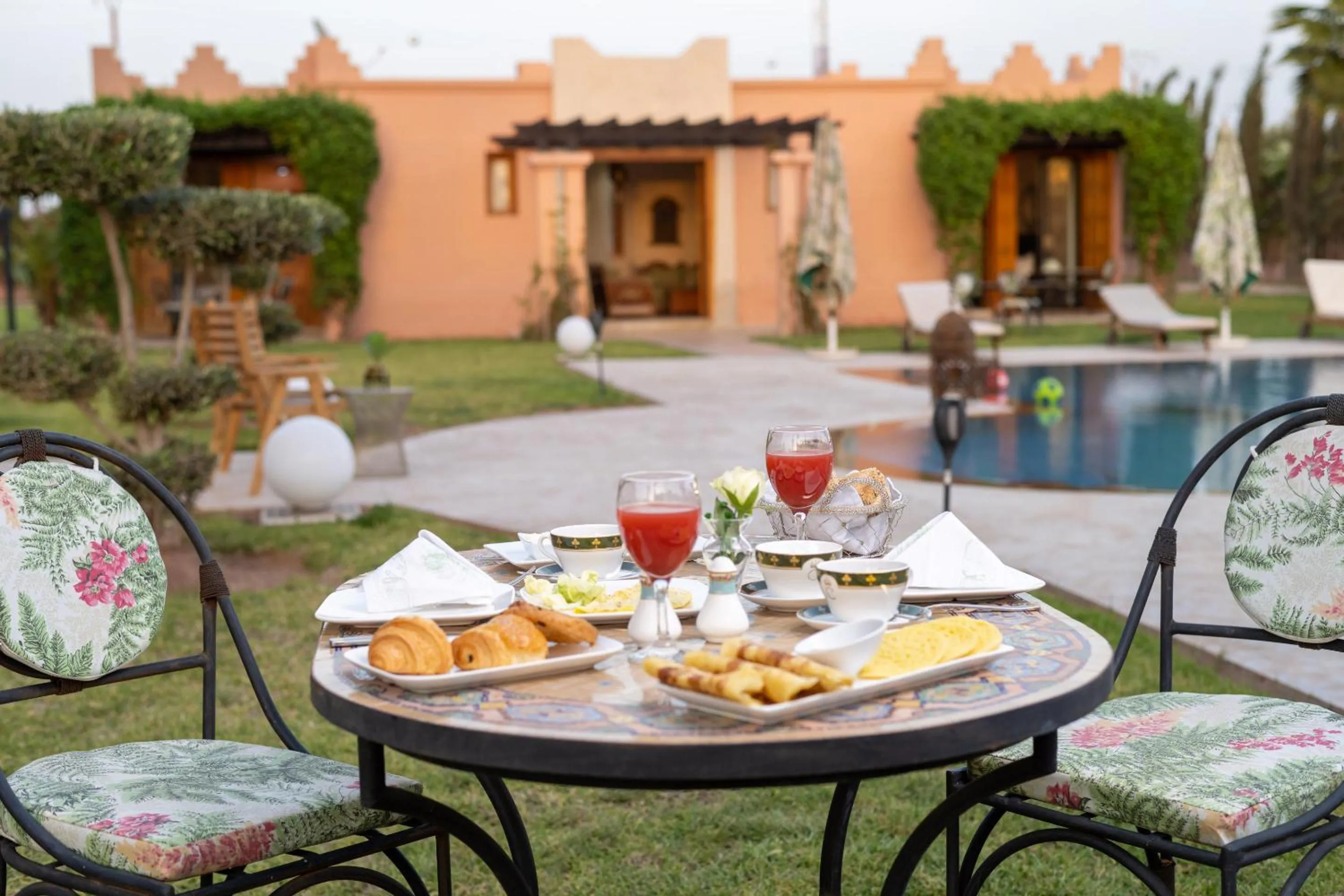 Breakfast in Villa Dar Laila