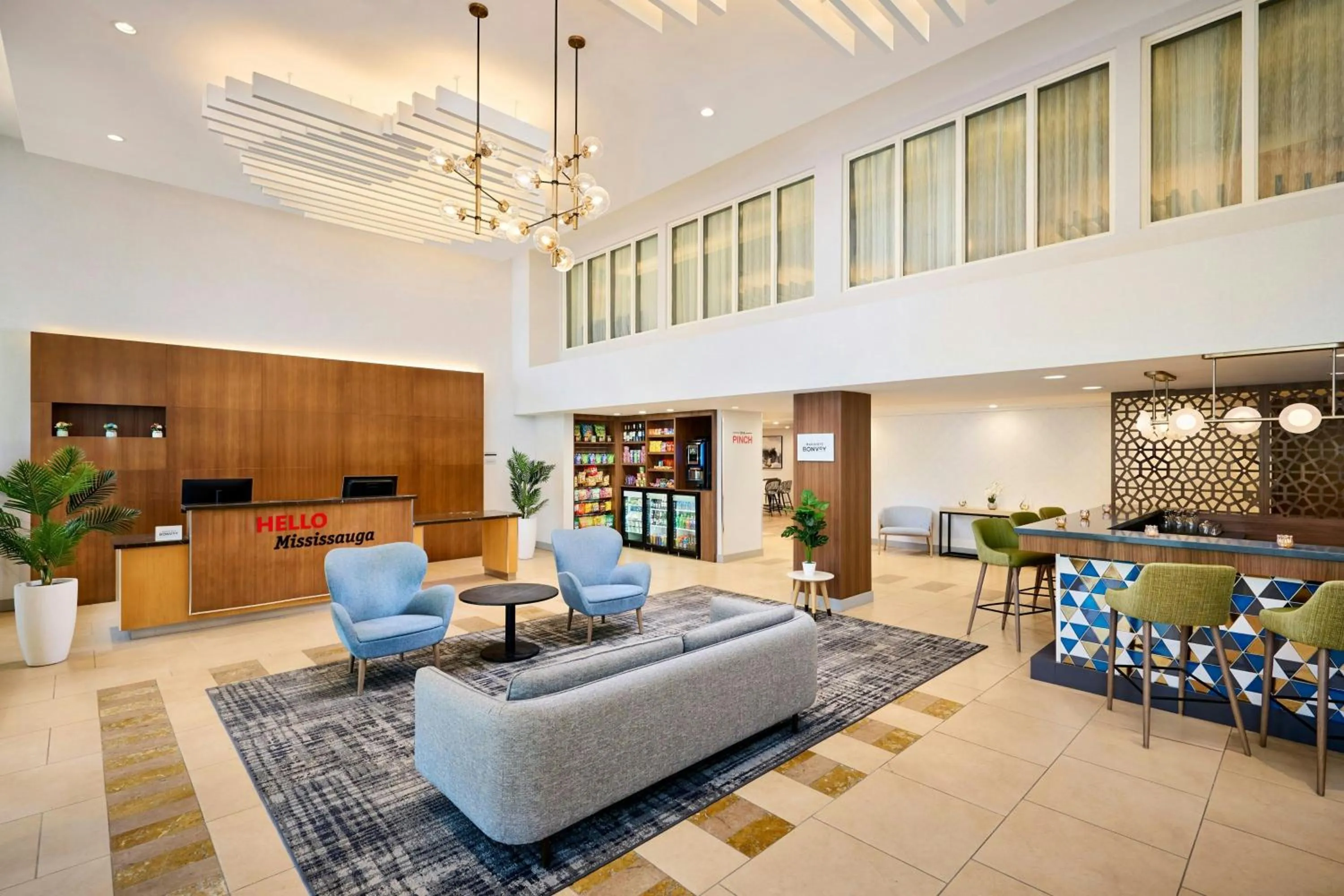 Lobby or reception in TownePlace Suites by Marriott Mississauga-Airport Corporate Centre