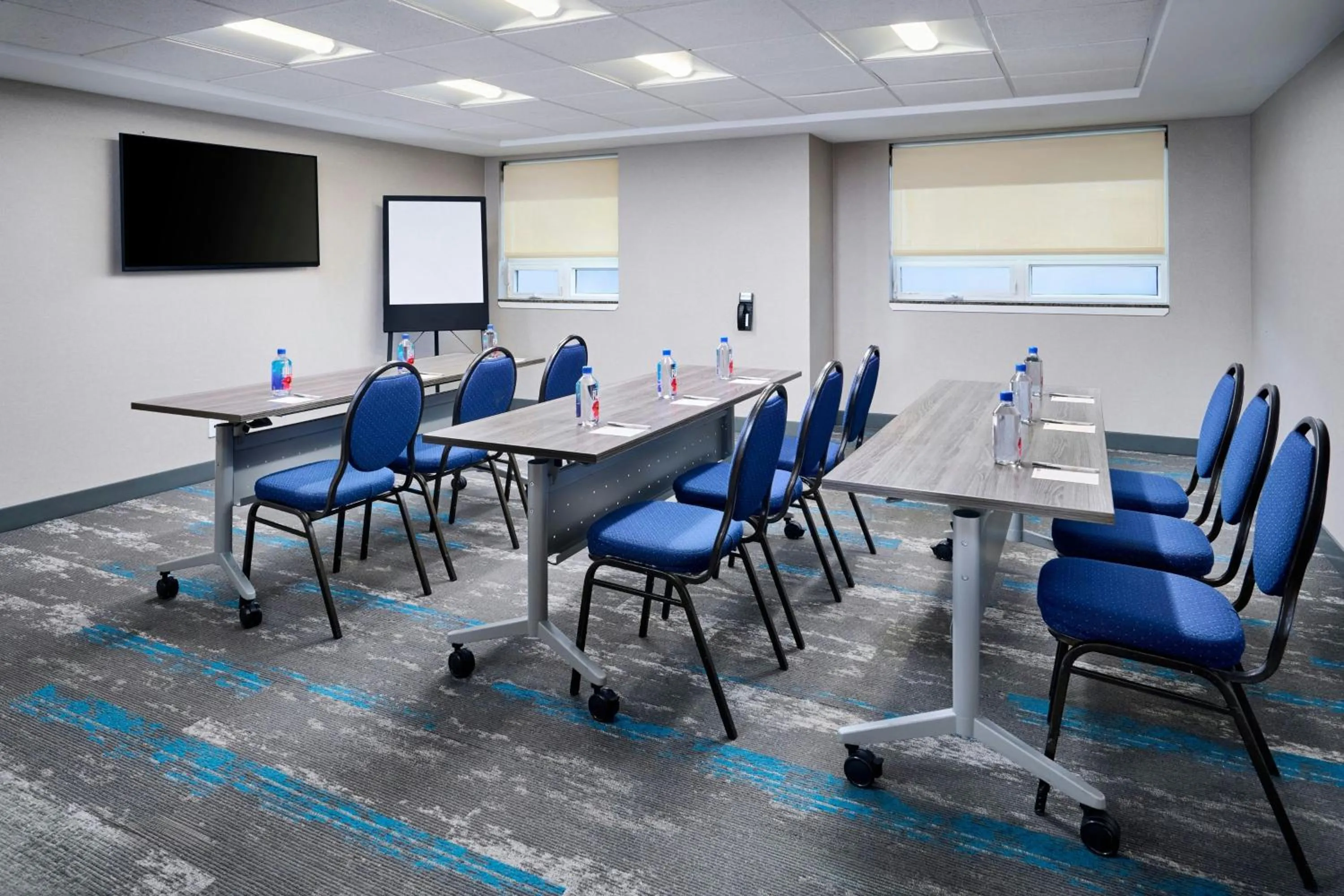 Meeting/conference room in TownePlace Suites by Marriott Mississauga-Airport Corporate Centre